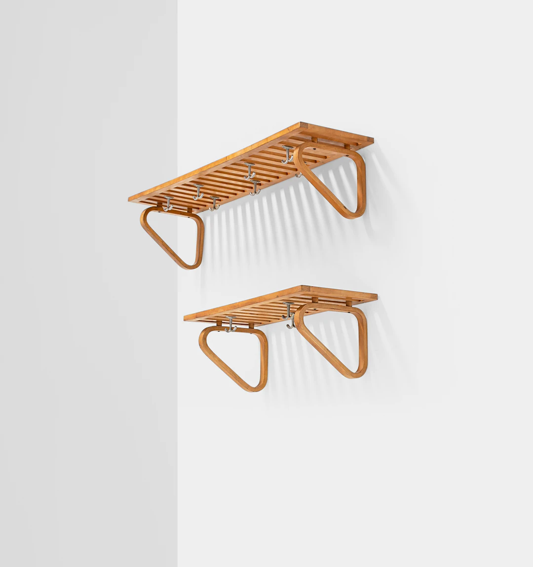 xx Alvar Aalto (1898-1976) Set with two coat-hanger shelves