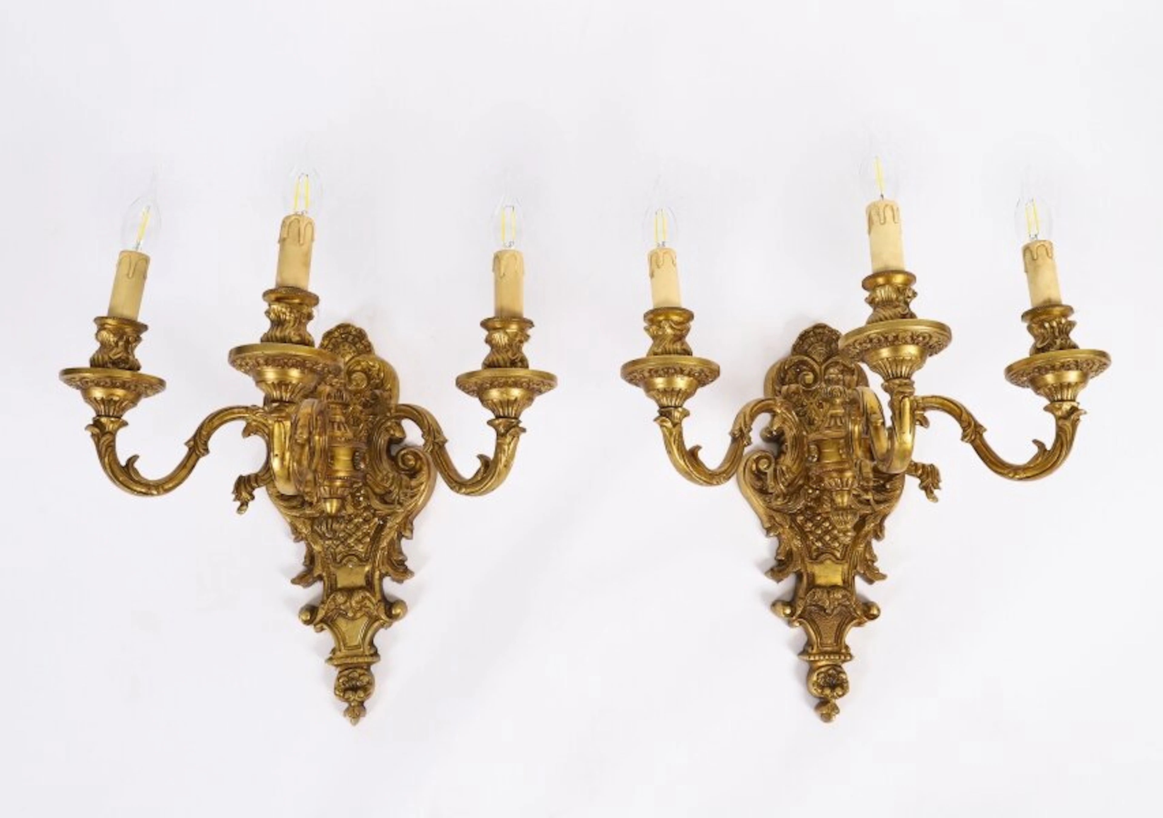 Antique Pair French Gilt Bronze Ormolu Wall Lights Appliques Circa 1900