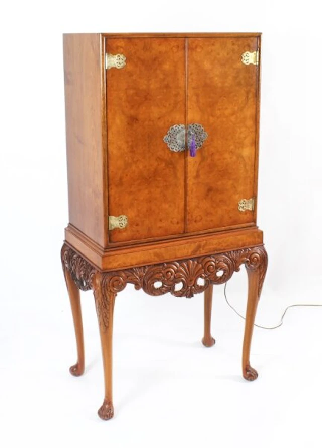 Antique Burr Walnut Cocktail Cabinet Drinks Dry Bar & Glassware Circa 1930