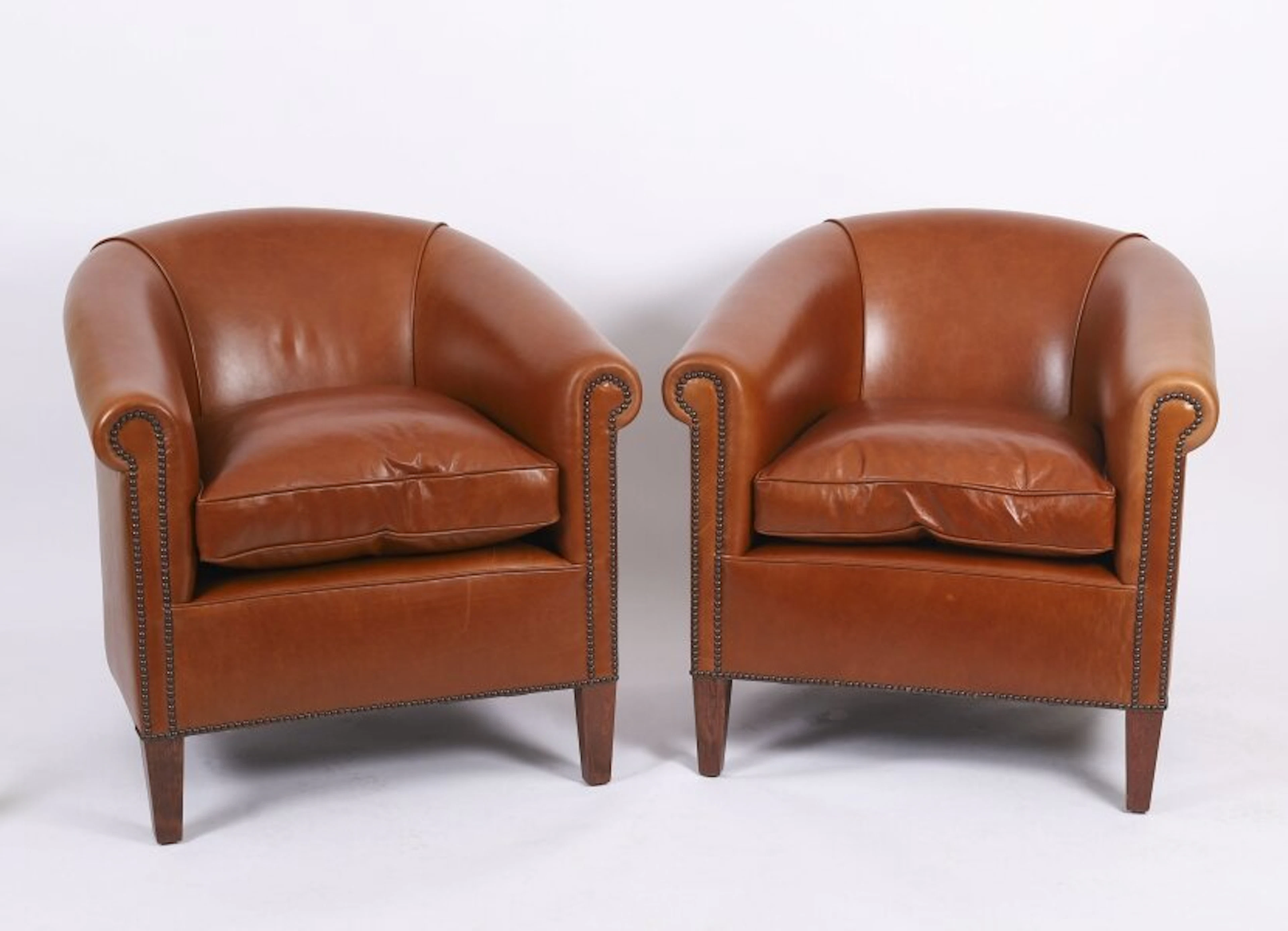 Bespoke Pair English Handmade Amsterdam Leather Arm Chairs Malt