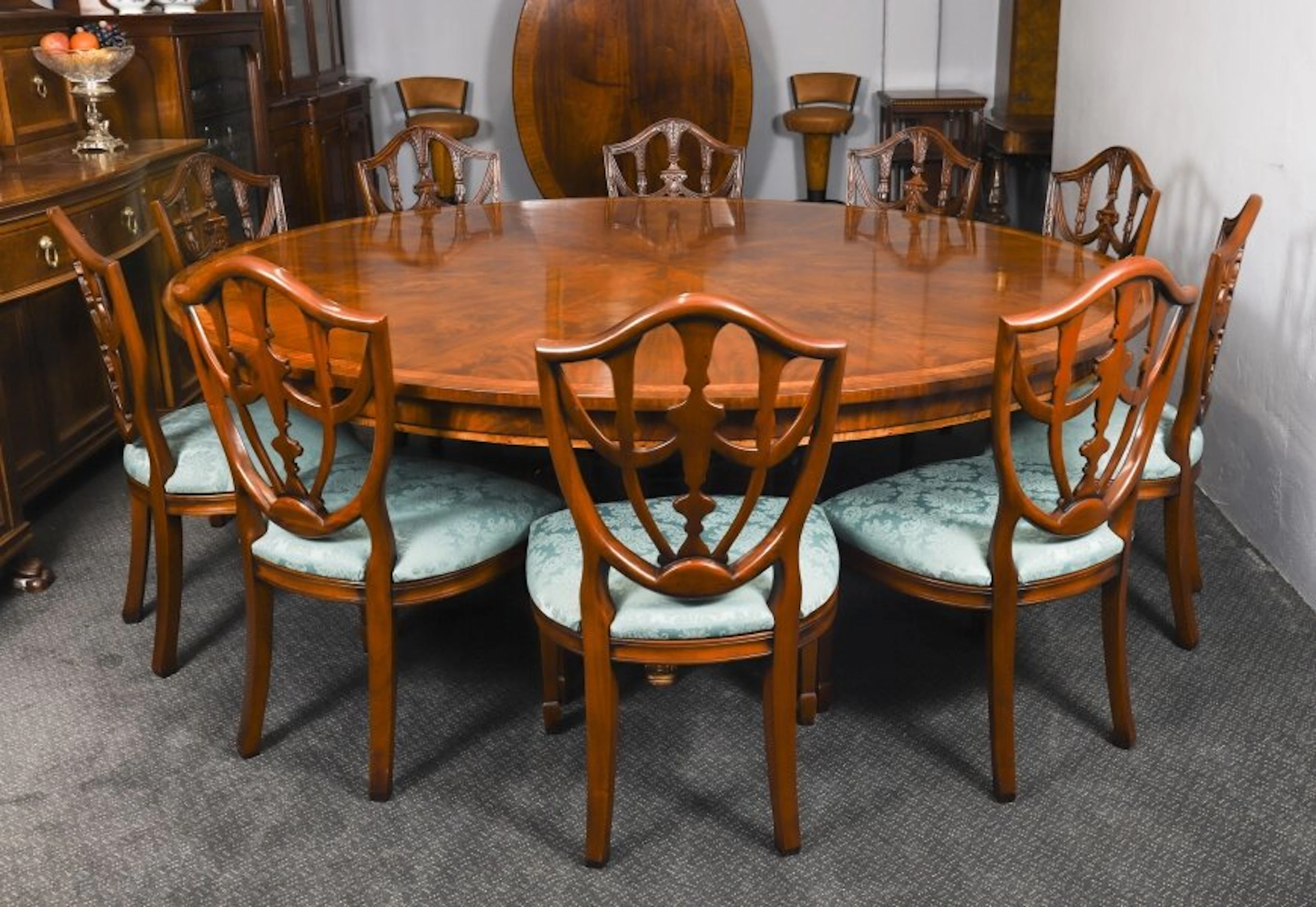 Vintage 7ft6" Diameter Flame Mahogany Dining Table & 10 ShieldBack