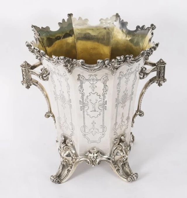 Antique Wine Cooler Champagne Ice Bucket Elkington, Mason & Co, dated 1849