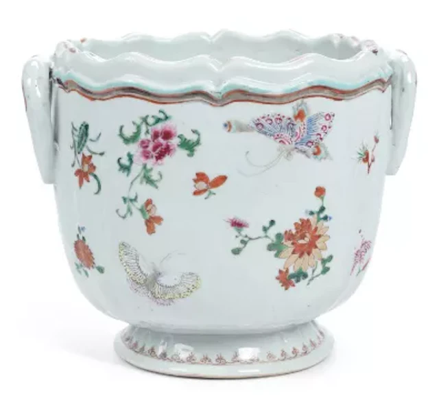 A CHINESE EXPORT FAMILLE ROSE WINE COOLER