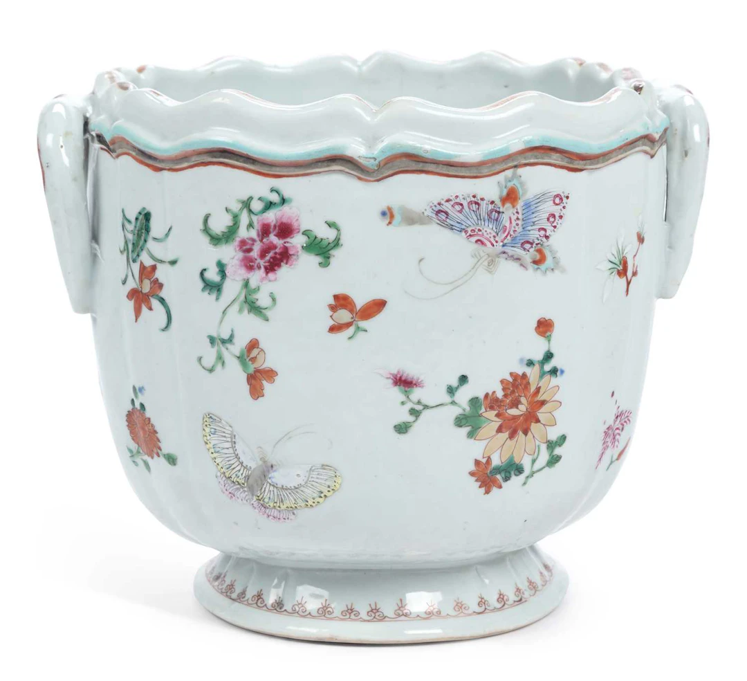 A CHINESE EXPORT FAMILLE ROSE WINE COOLER