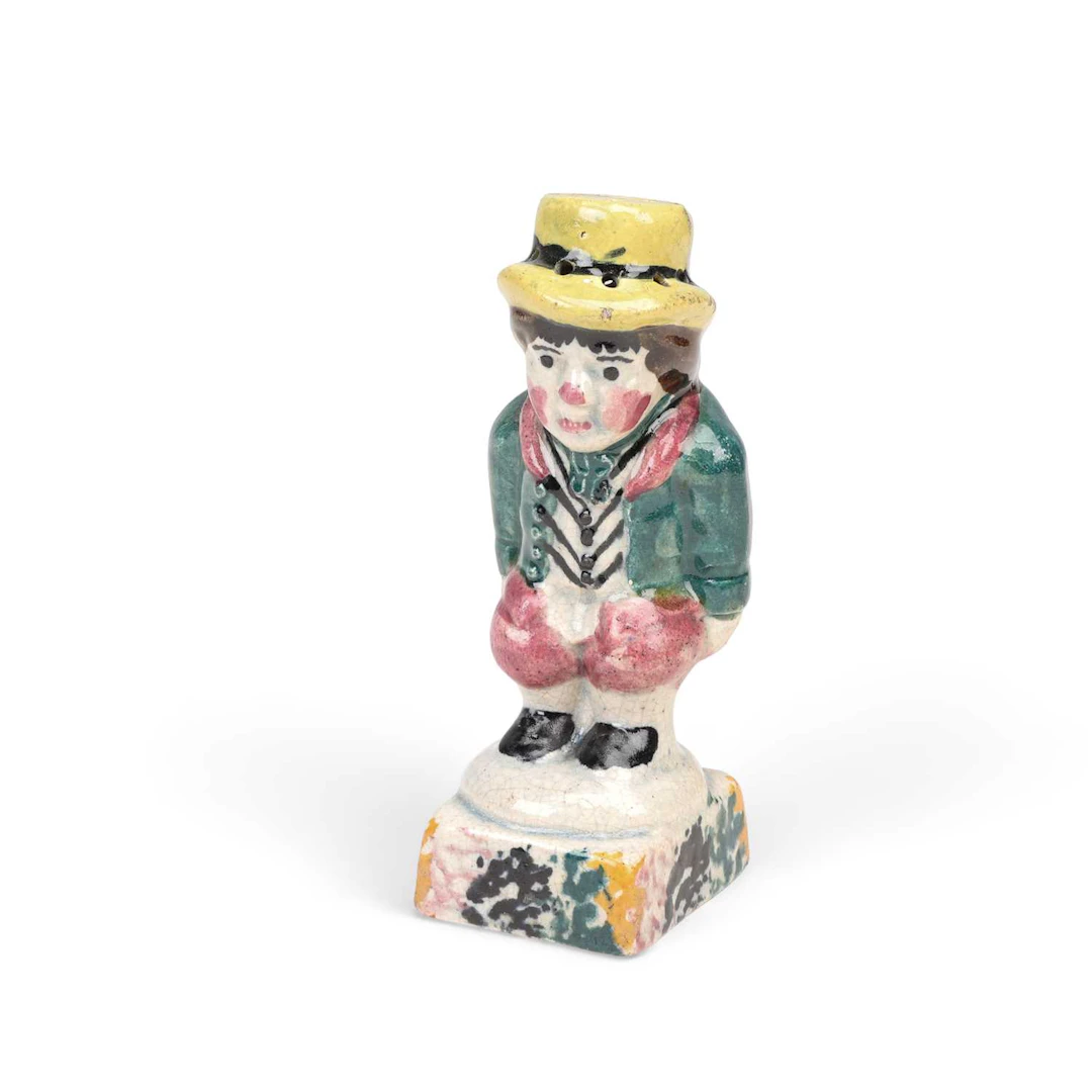 A PRATTWARE PEPPER POT
