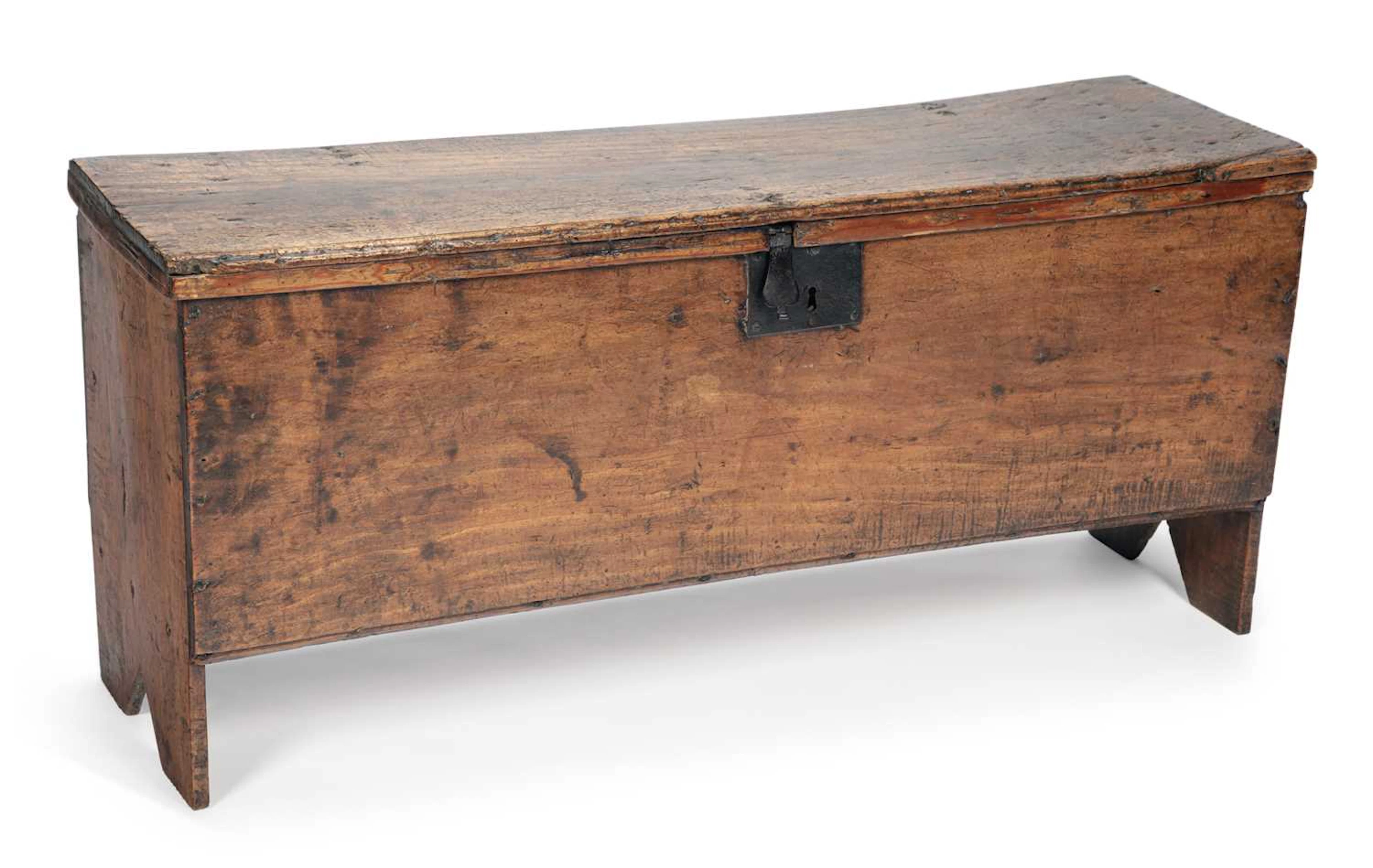 A 17TH CENTURY SIX-PLANK COFFER