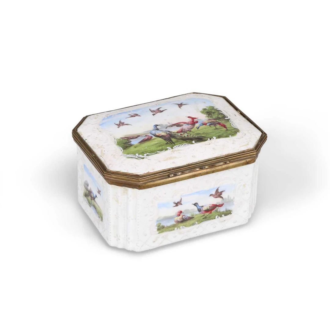 A SOUTH STAFFORDSHIRE MOULDED ENAMEL CASKET