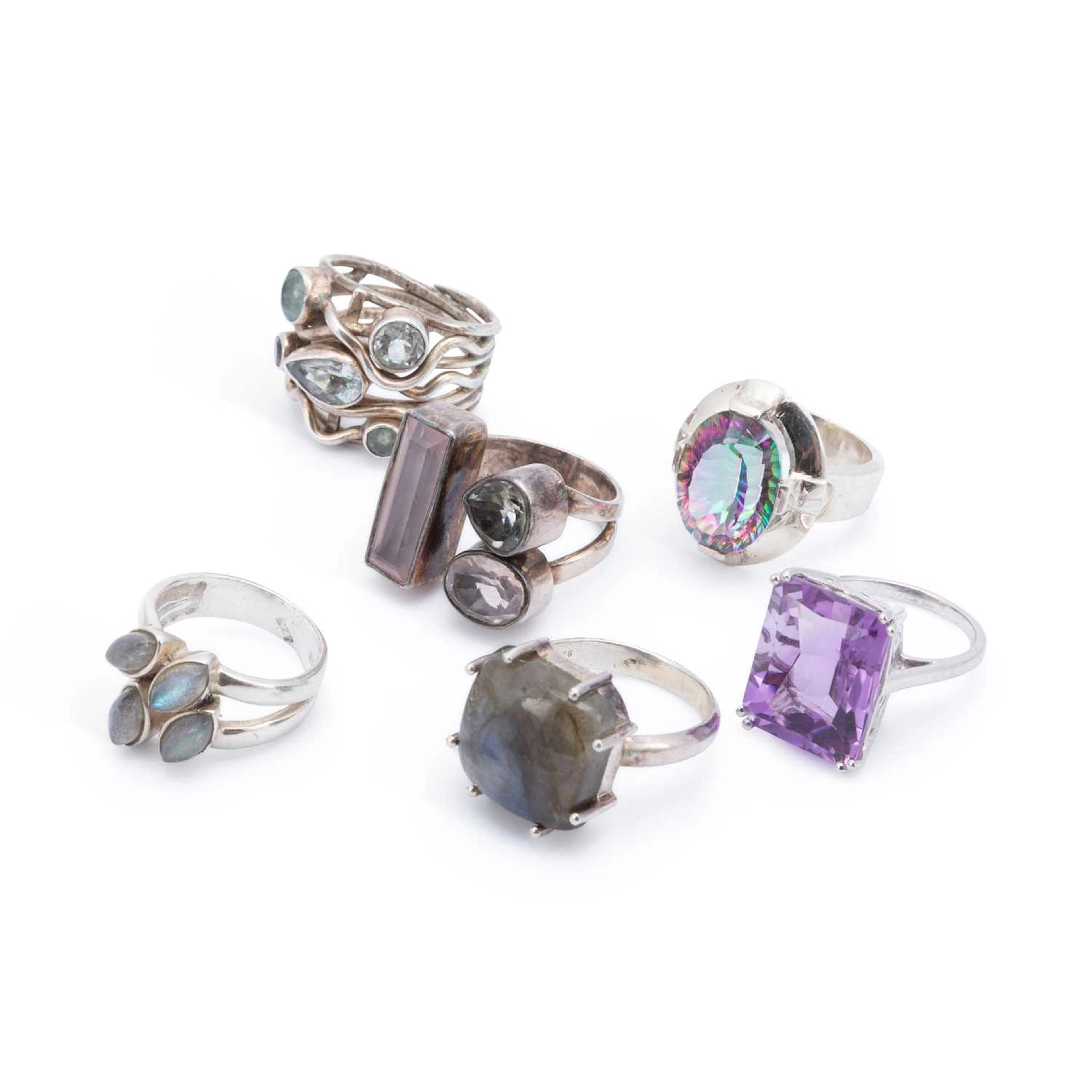A COLLECTION OF SILVER AND GEM-SET JEWELLERY