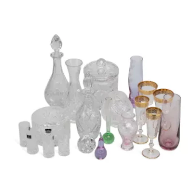 A COLLECTION OF CUT AND COLOURED GLASS