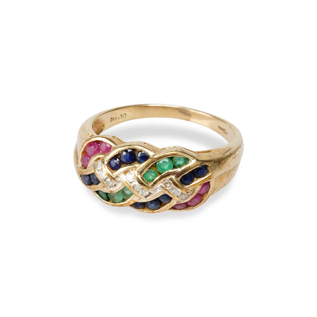 A 9 CARAT GOLD GEM-SET RING
