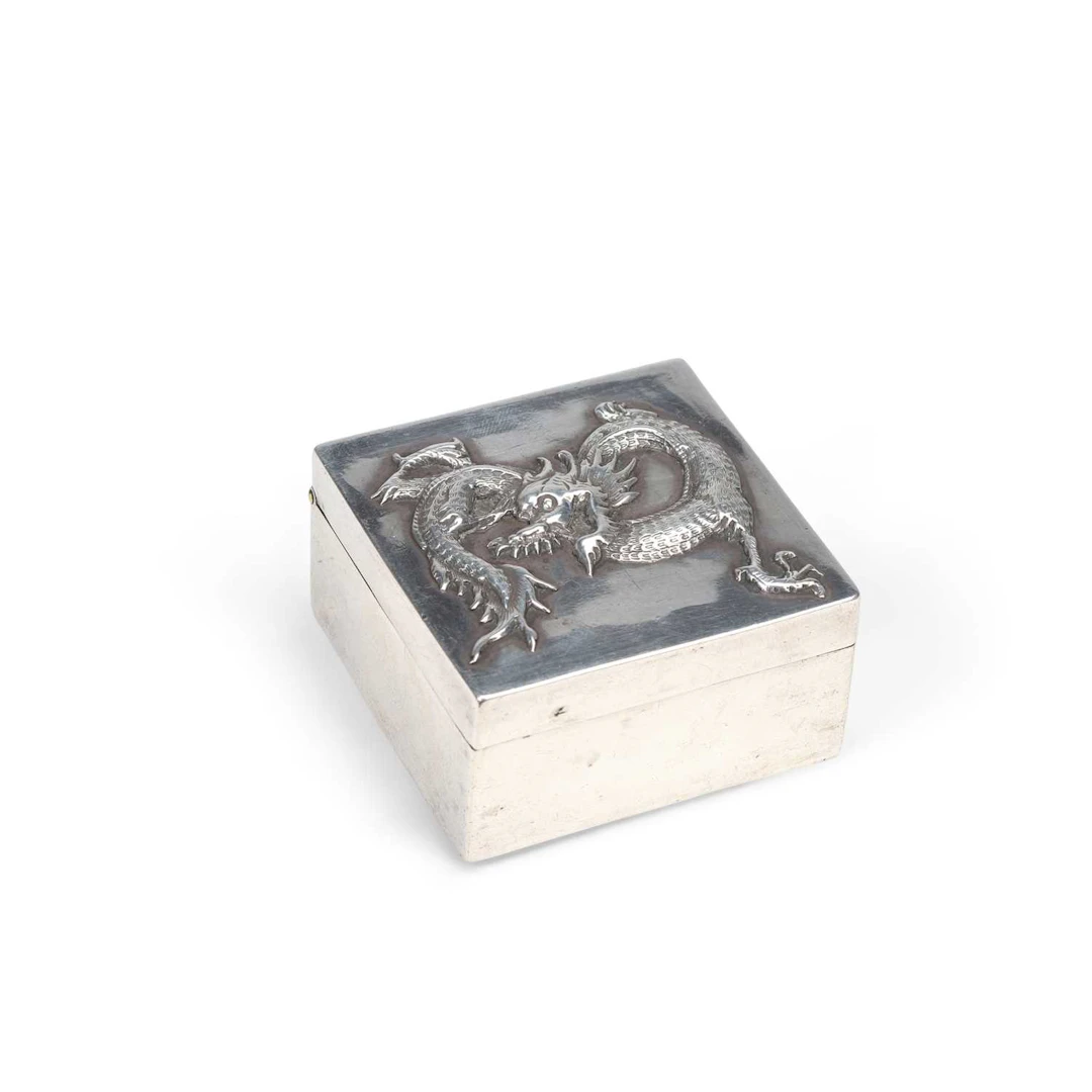 A CHINESE EXPORT SILVER 'DRAGON' BOX