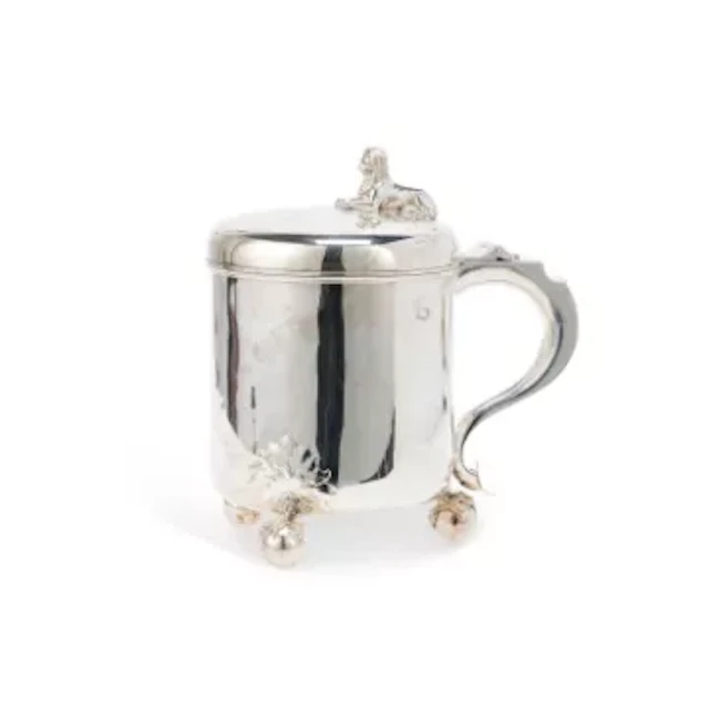 A LARGE VICTORIAN SILVER LIDDED TANKARD