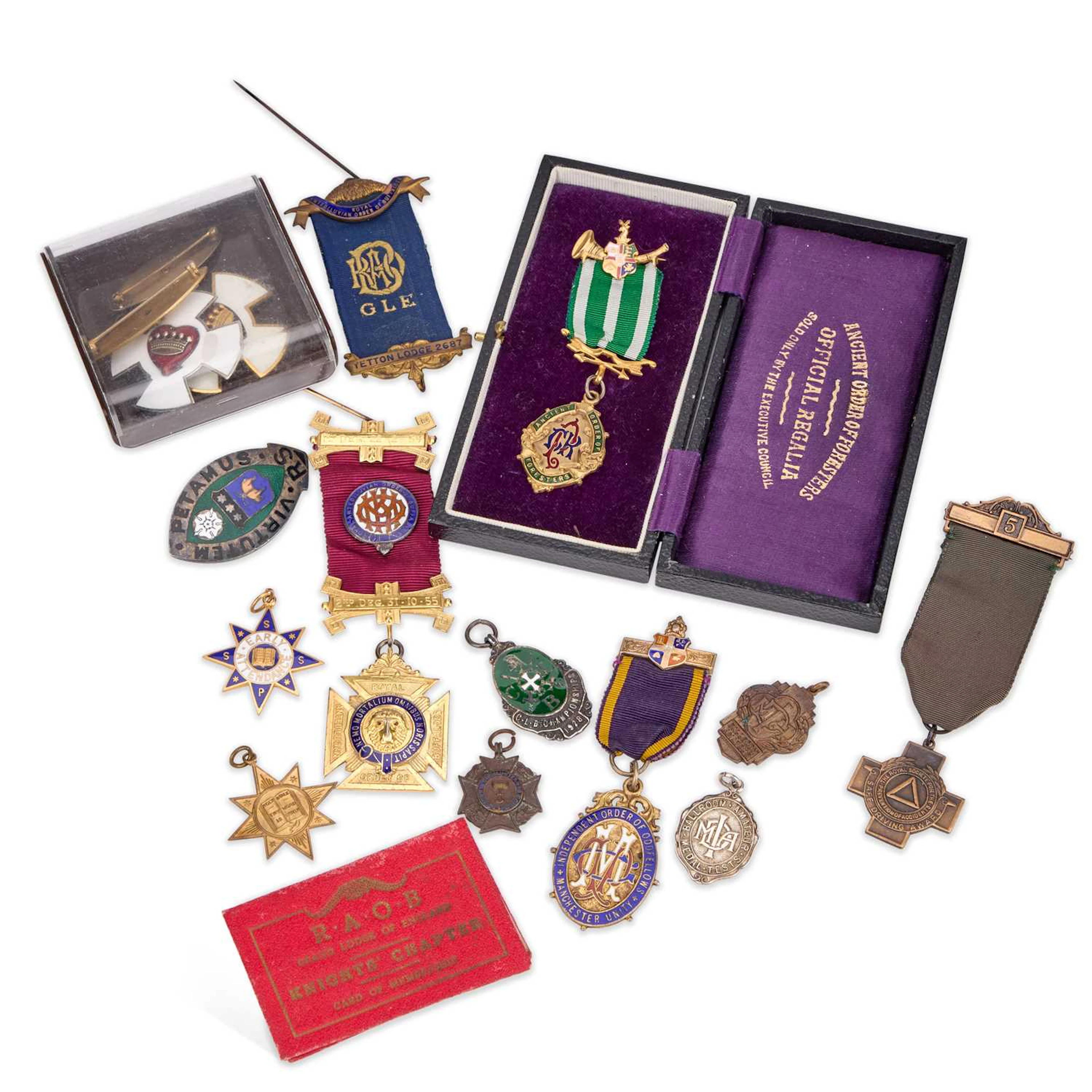 A GROUP OF FRATERNAL MEDALS AND JEWELS