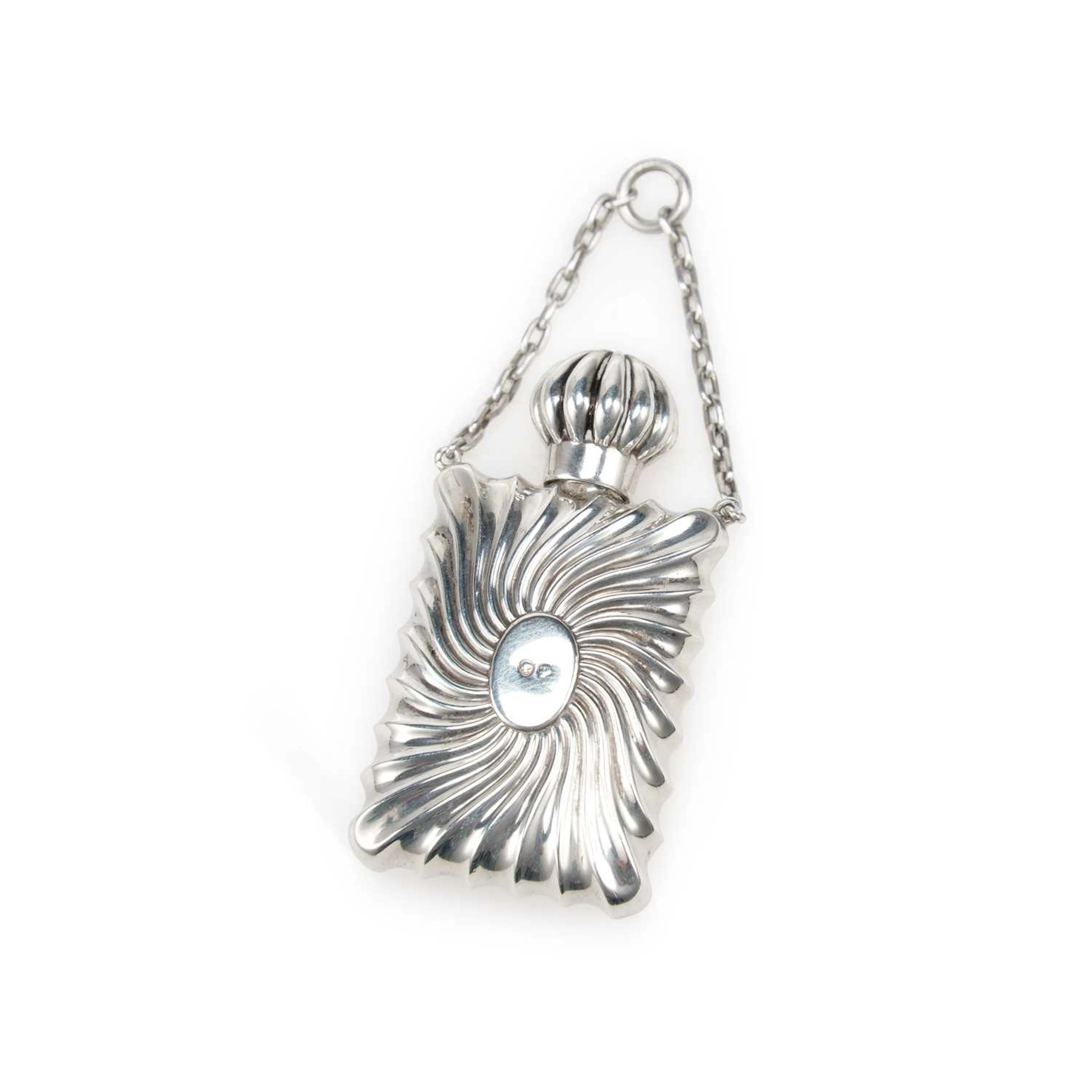 A VICTORIAN SILVER SCENT BOTTLE