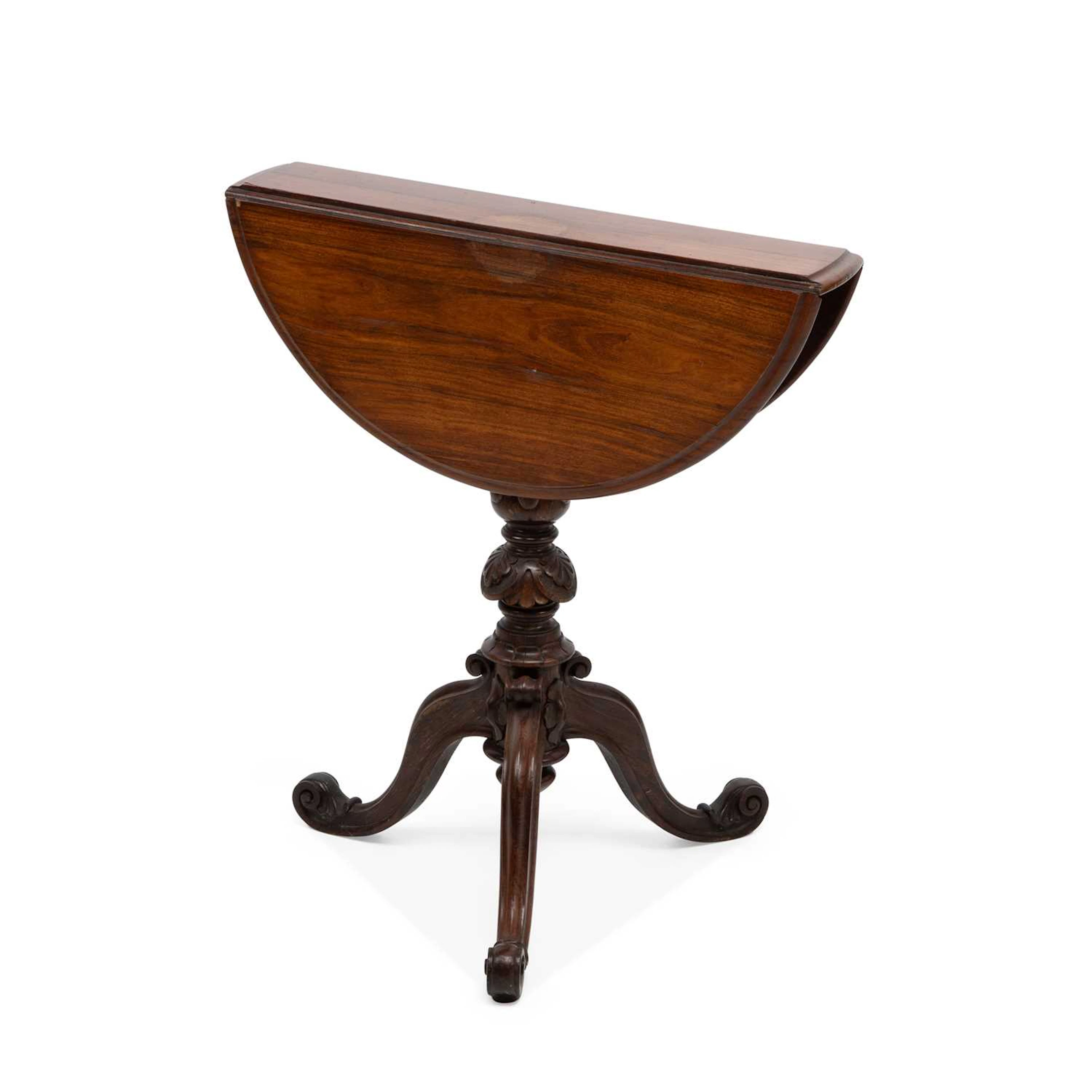 A WILLIAM IV ROSEWOOD DROP FLAP OCCASIONAL TABLE