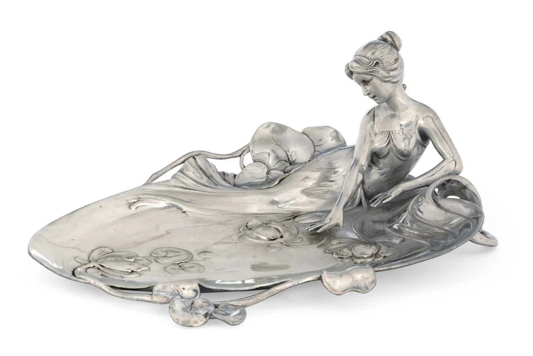 A WMF ART NOUVEAU PEWTER CARD TRAY CIRCA 1900