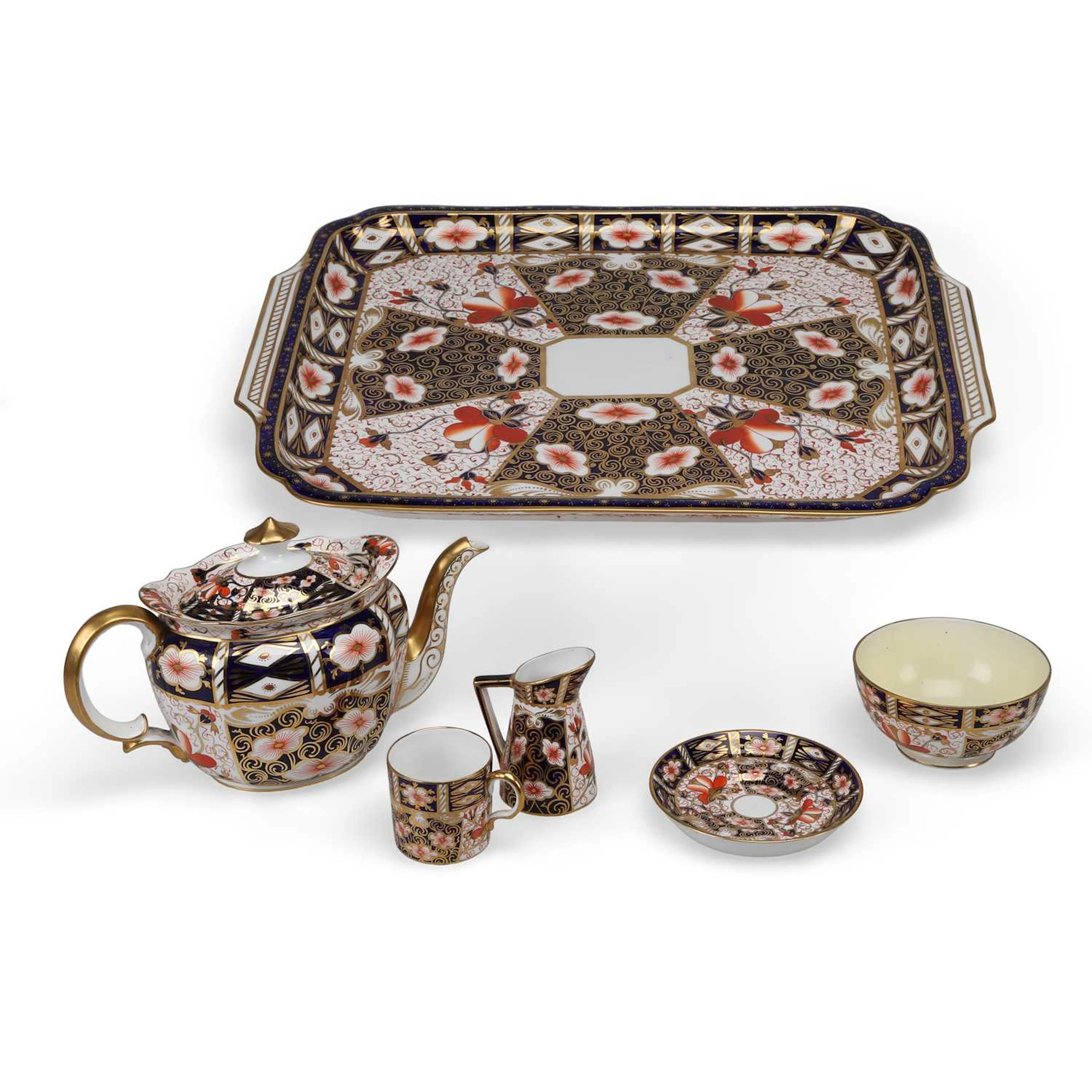 A ROYAL CROWN DERBY IMARI PATTERN CABARET SET