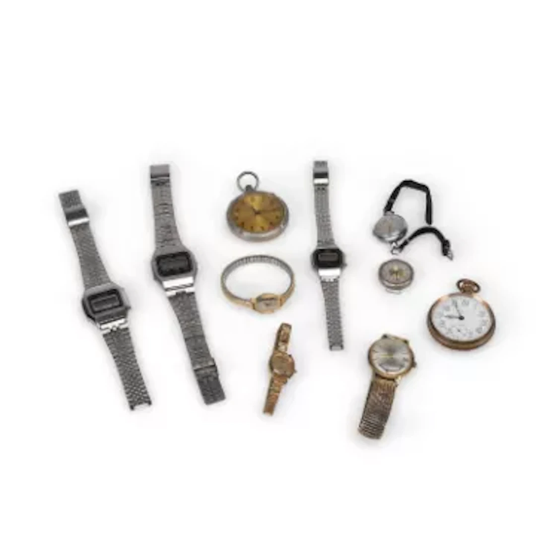 A GROUP OF POCKET WATCHES AND WRIST WATCHES
