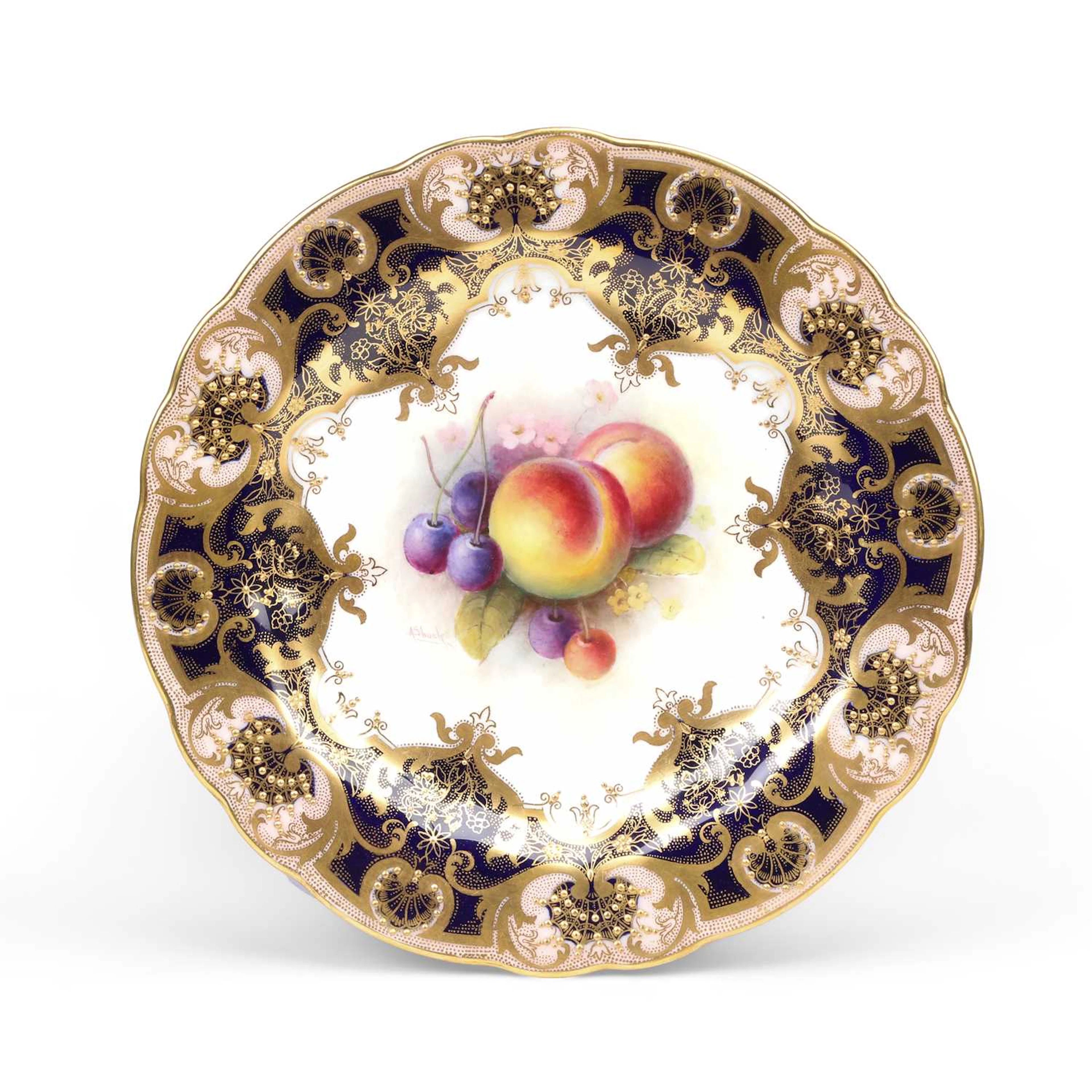 A ROYAL WORCESTER CABINET PLATE PAINTED BY ALBERT SHUCK