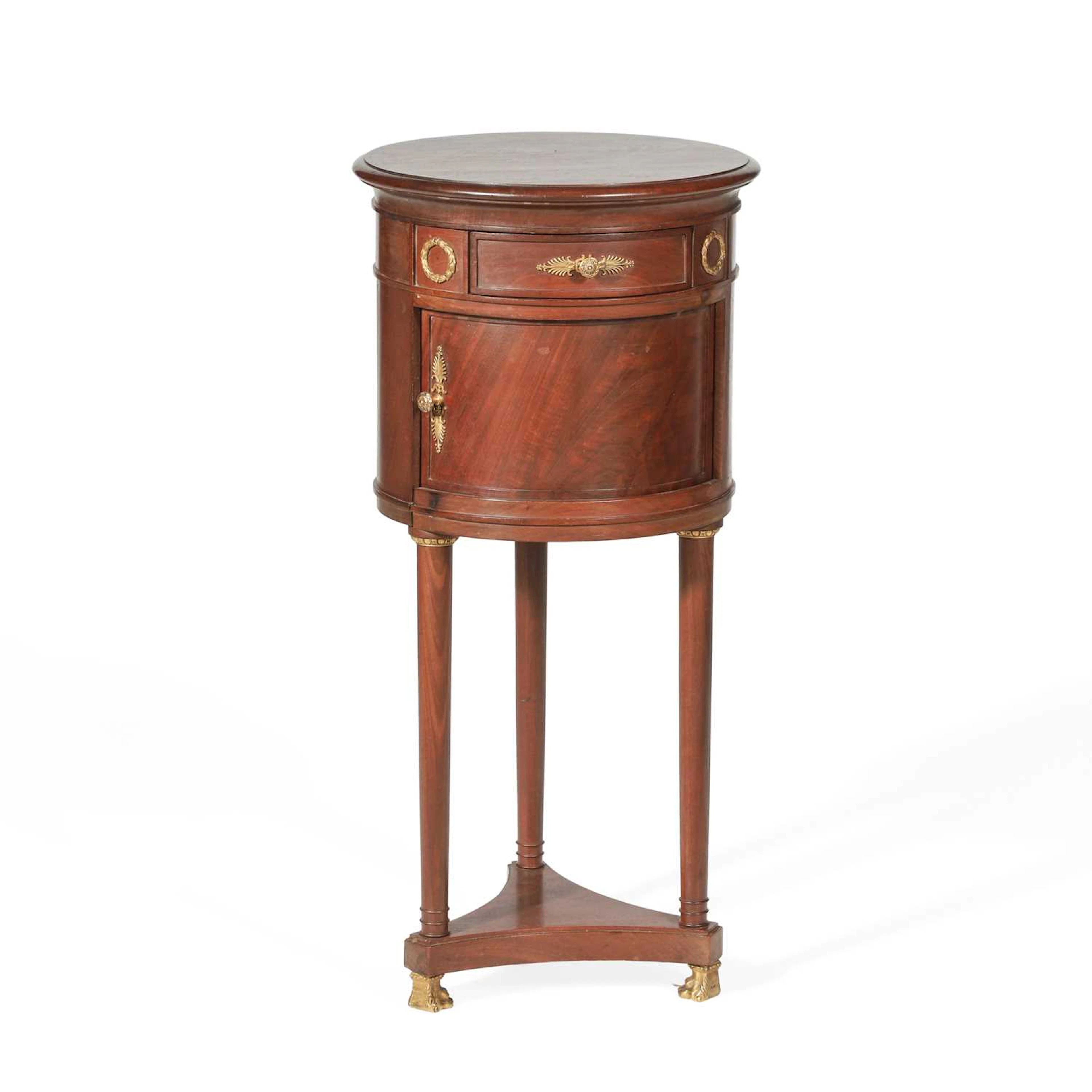 A MAHOGANY CYLINDRICAL SIDE TABLE