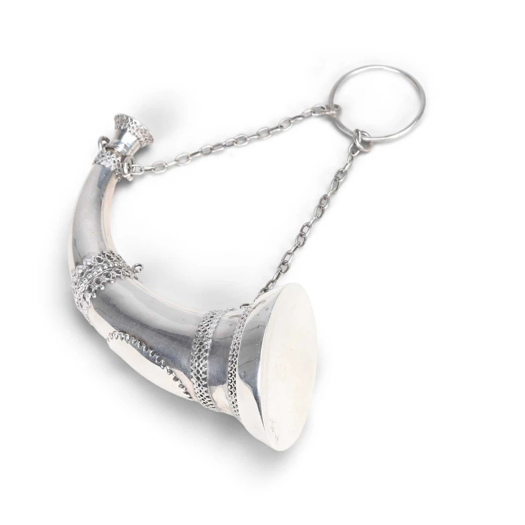 A LARGE VICTORIAN SILVER VINAIGRETTE