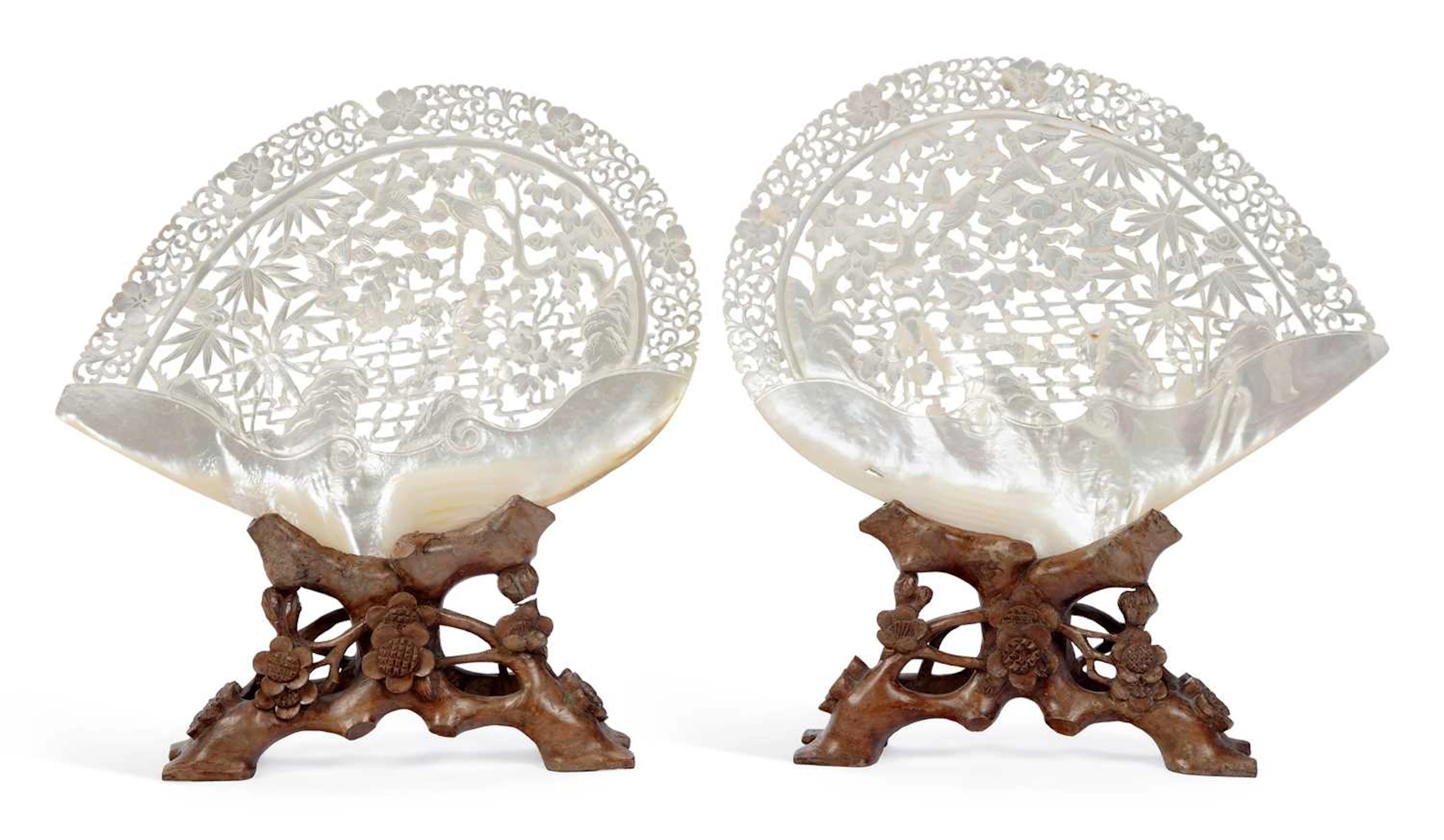 A PAIR OF CHINESE CARVED MOTHER-OF-PEARL SHELL TABLE SCREENS 19TH CENTURY