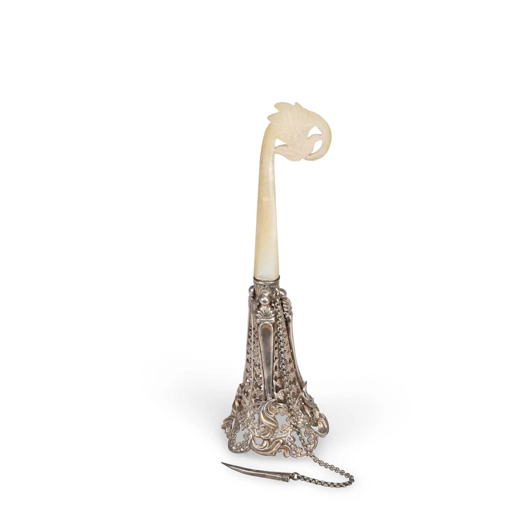 A VICTORIAN SILVER AND MOTHER-OF-PEARL POSY HOLDER
