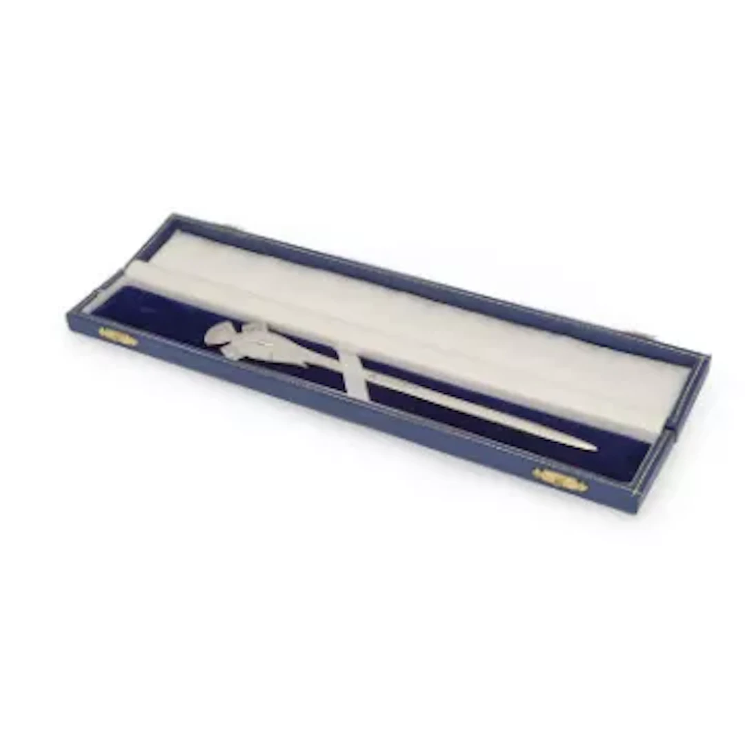 AN ELIZABETH II SILVER NOVELTY LETTER OPENER
