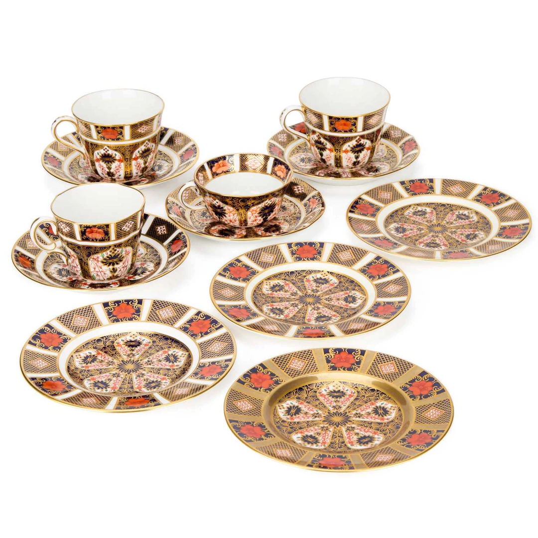 A GROUP OF ROYAL CROWN DERBY IMARI TEAWARES 20TH CENTURY