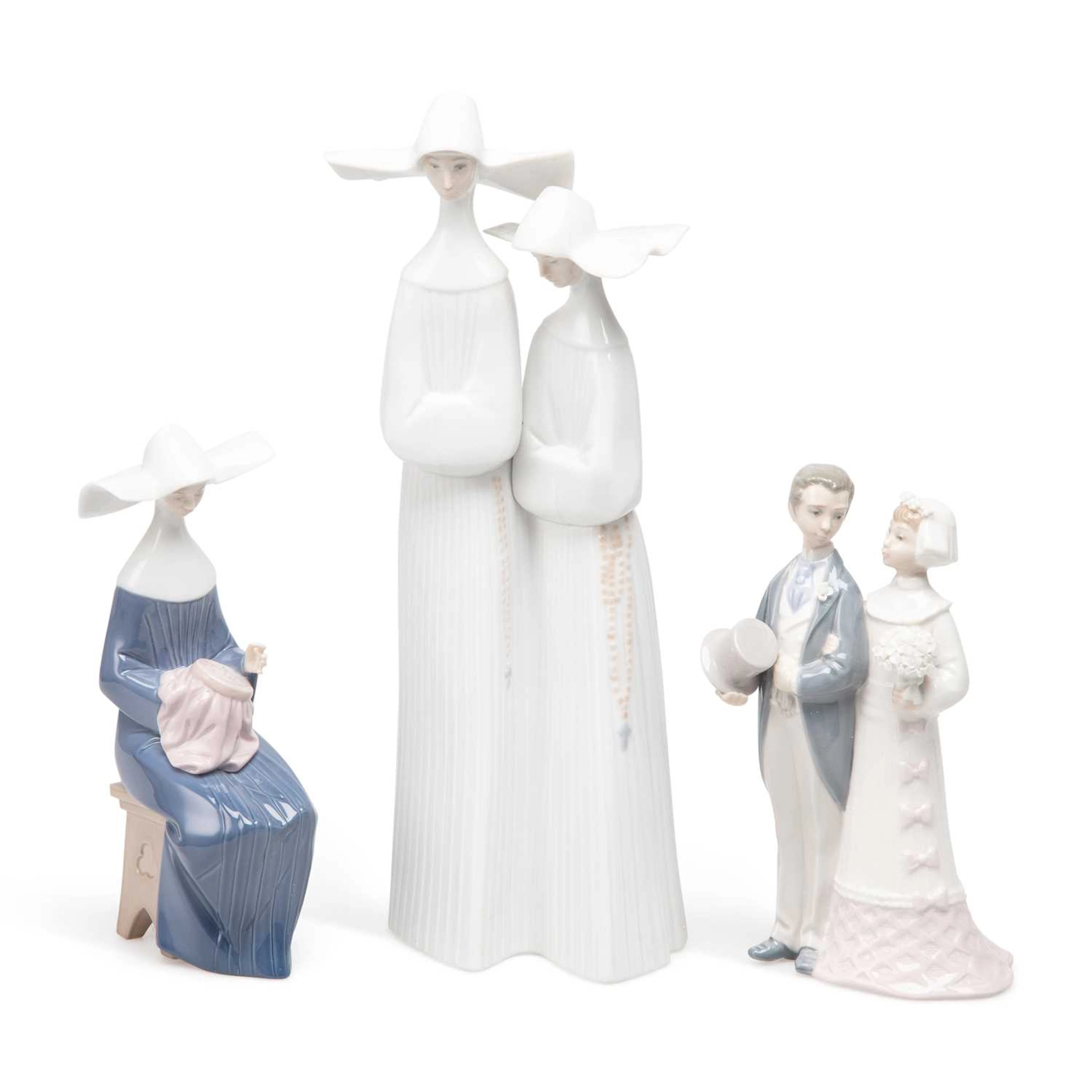 THREE LLADRÓ FIGURE GROUPS