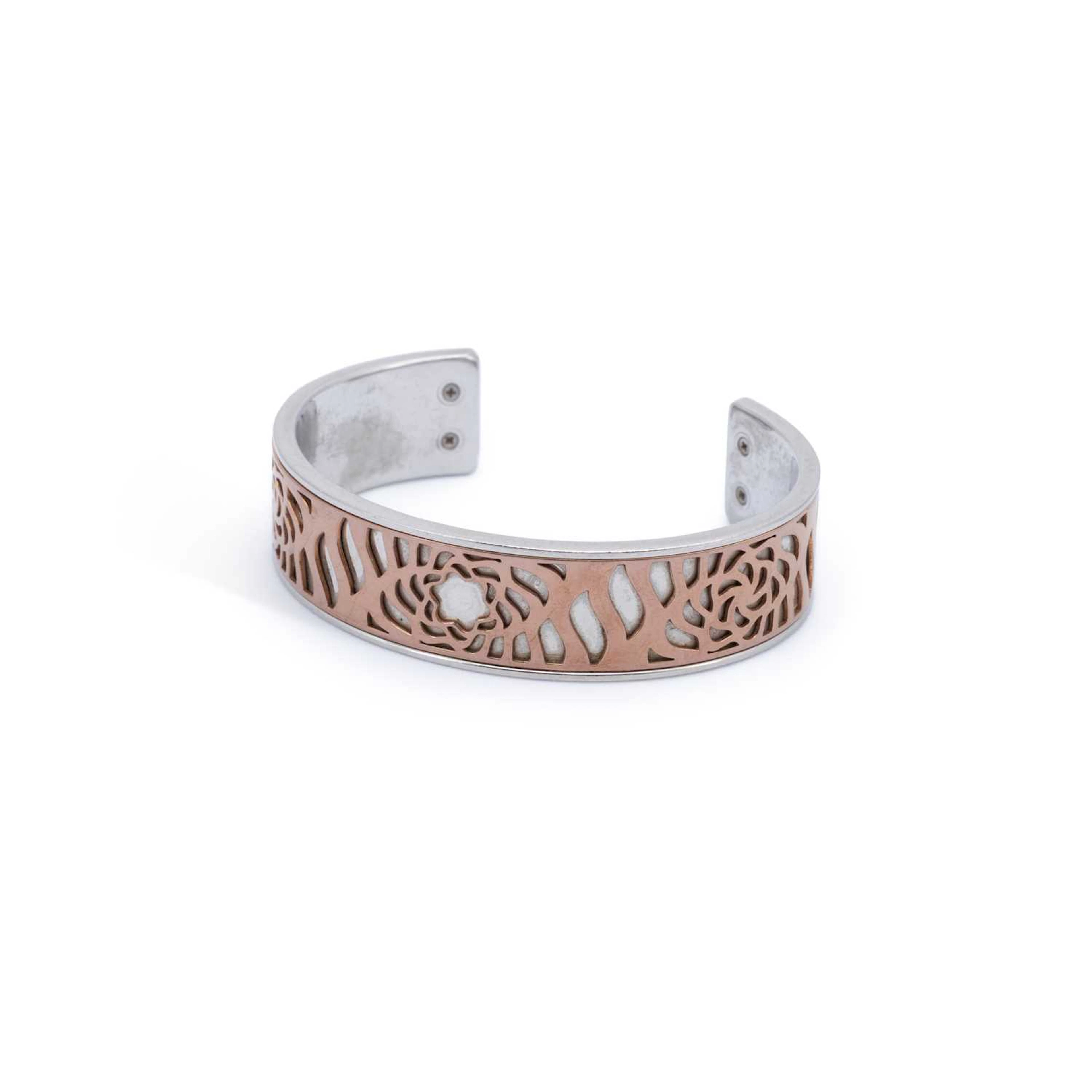 A GROUP OF DESIGNER JEWELLERY