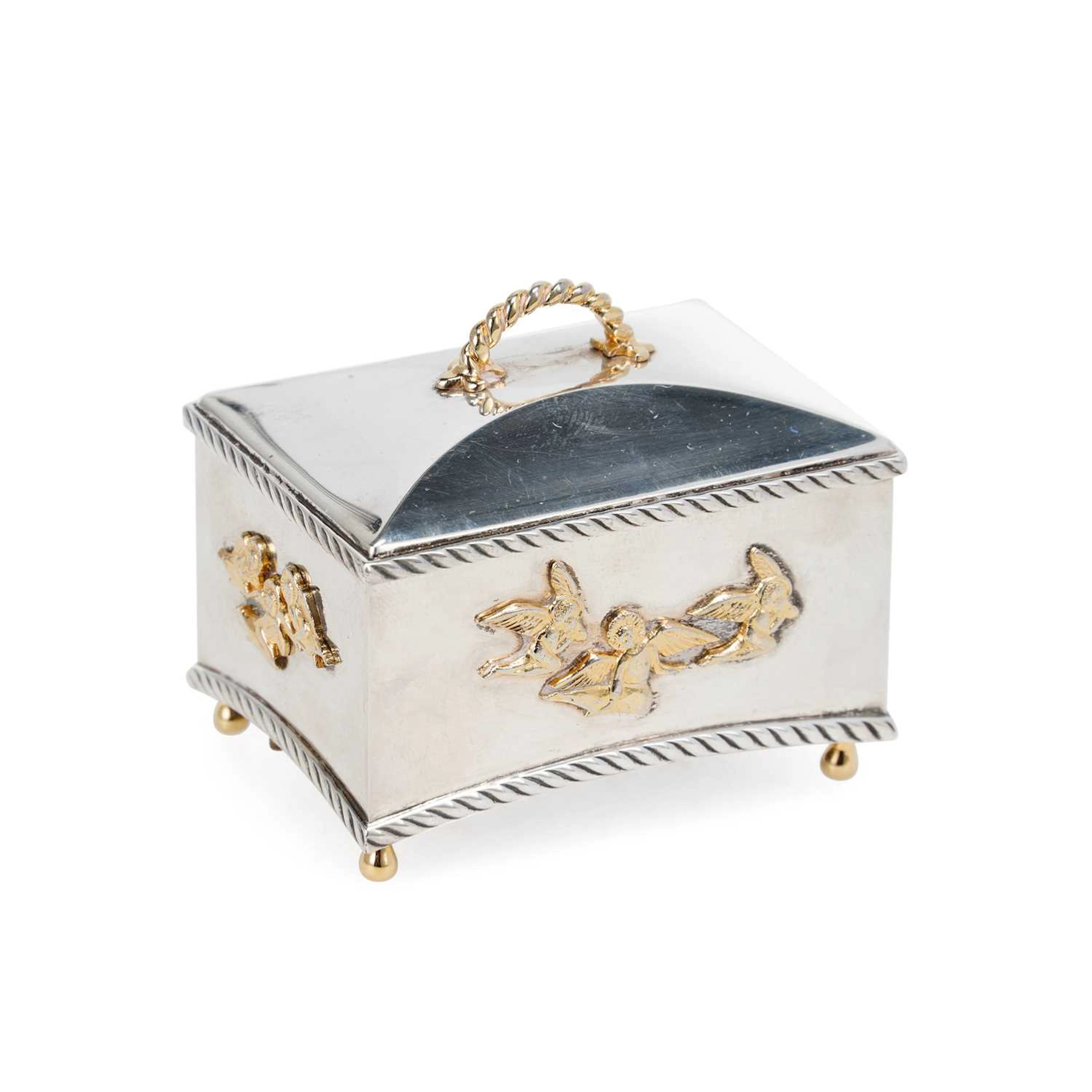 AN ELIZABETH II SILVER MUSIC BOX