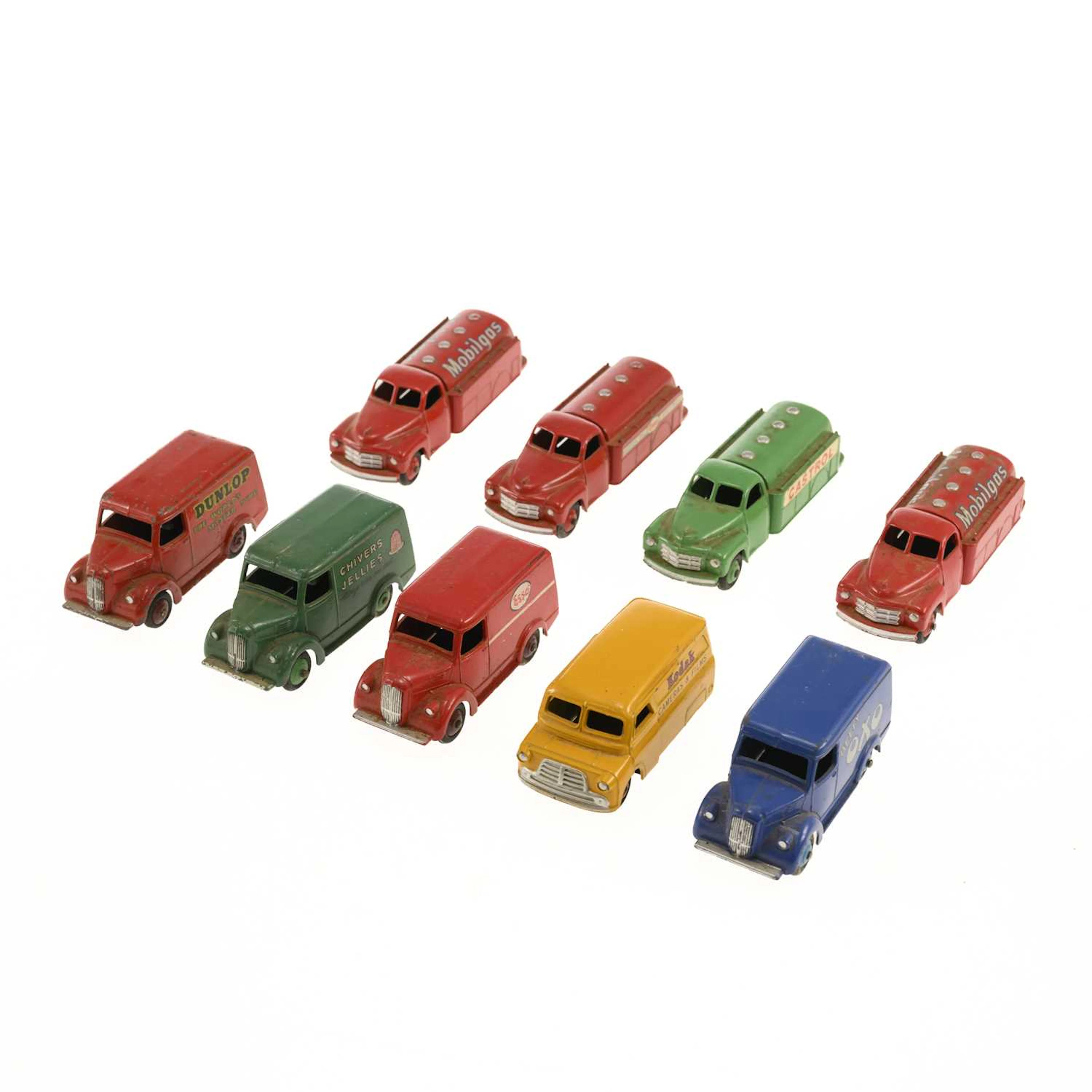 A GROUP OF DINKY DIECAST MODELS