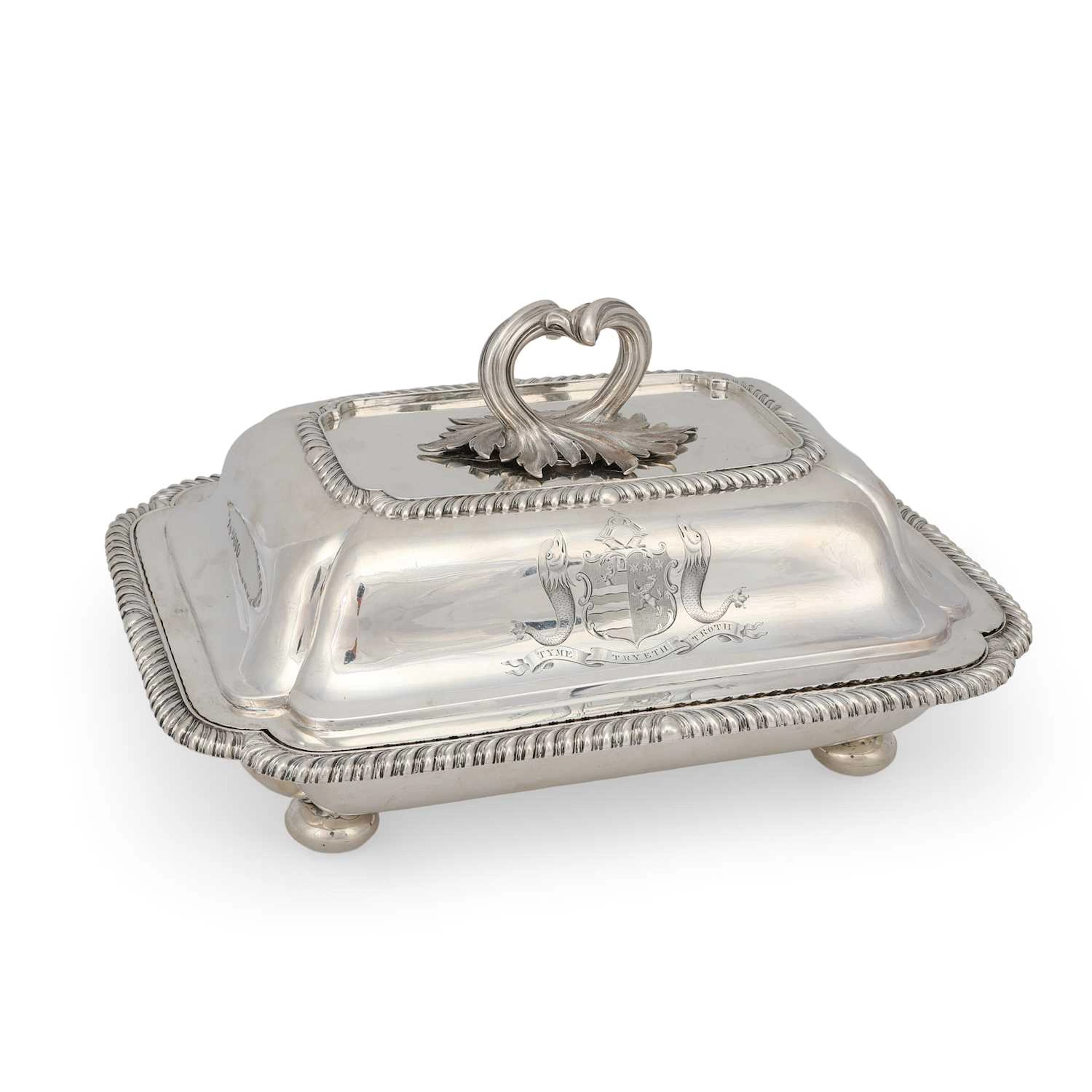 A VICTORIAN SILVER ENTREE DISH AND COVER