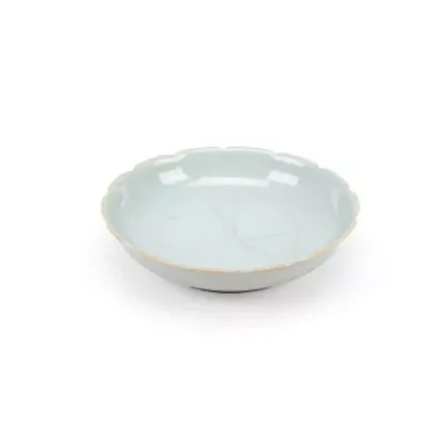 A CHINESE CELADON GLAZED DISH