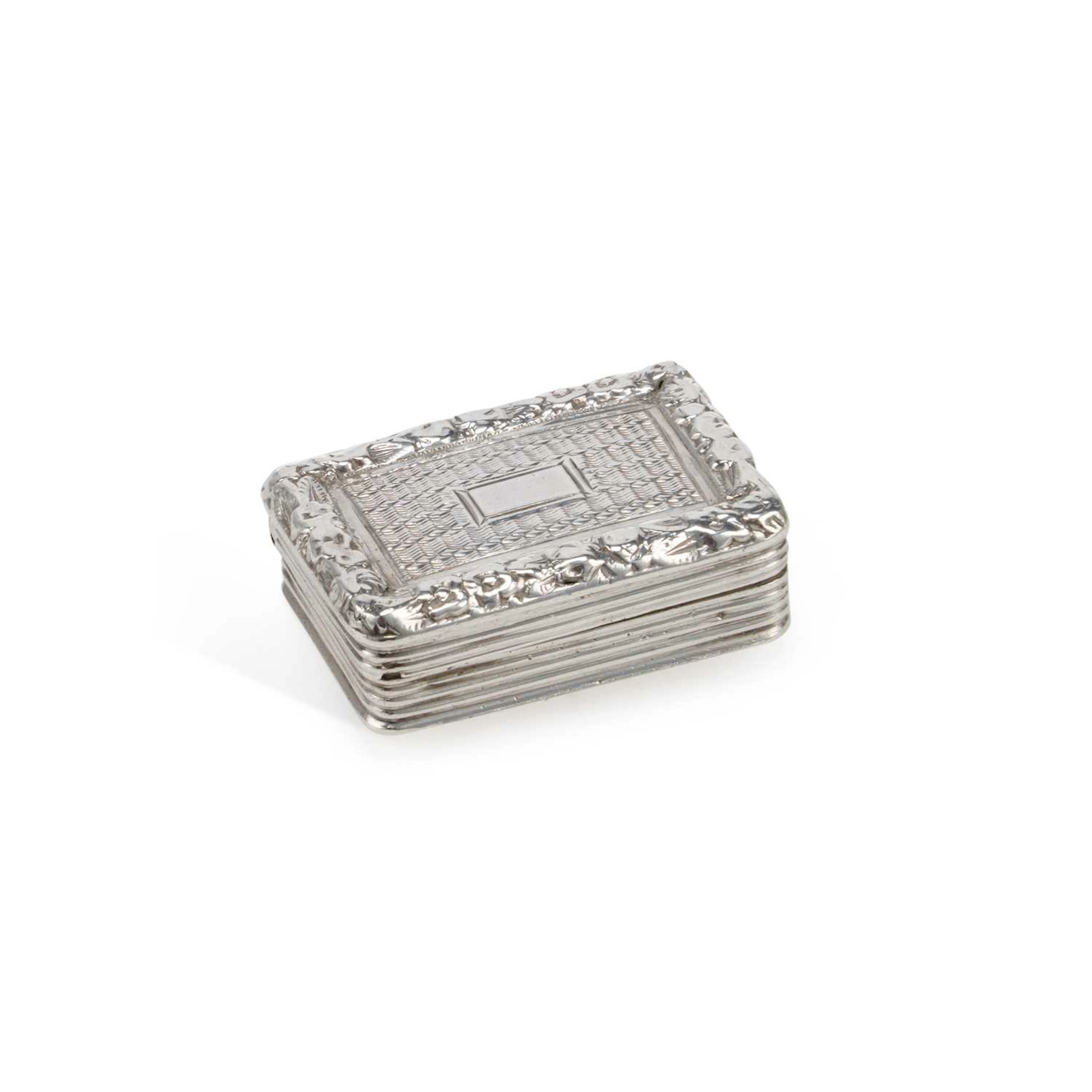 A GEORGE IV SILVER VINAIGRETTE