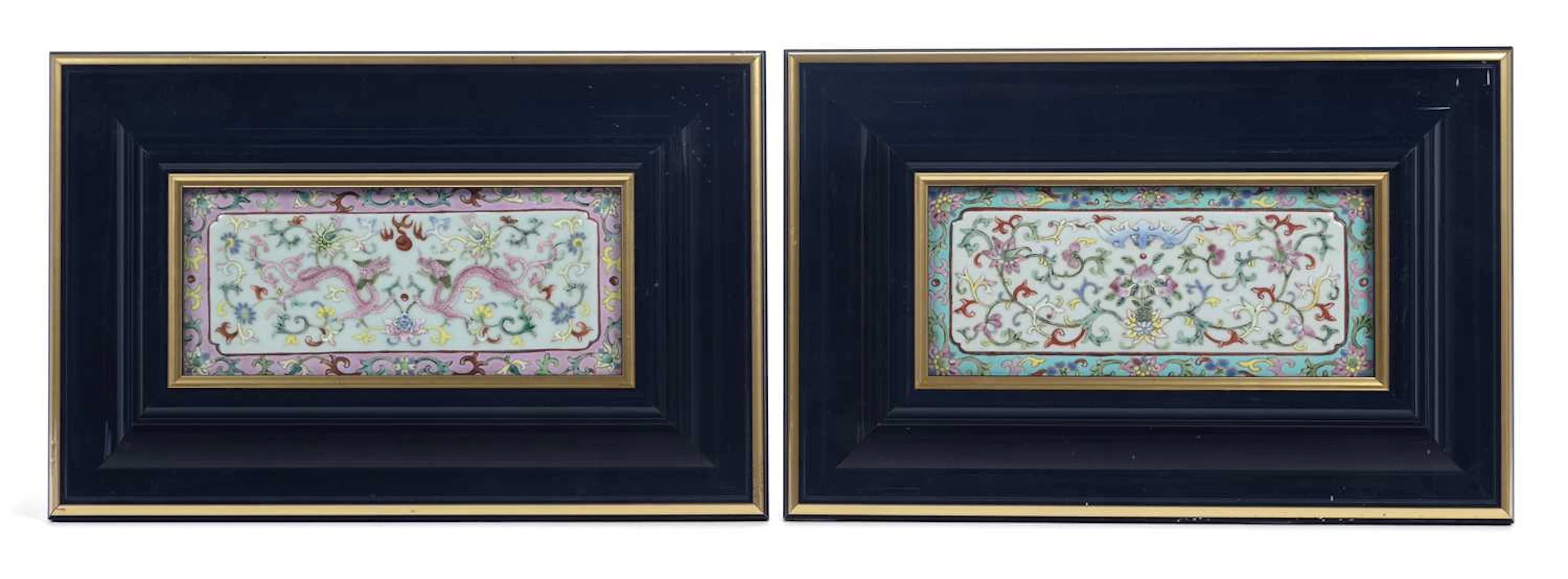 A PAIR OF CHINESE FAMILLE ROSE PLAQUES QING DYNASTY