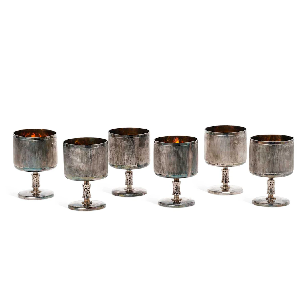 AN ELIZABETH II SET OF SIX SILVER GOBLETS