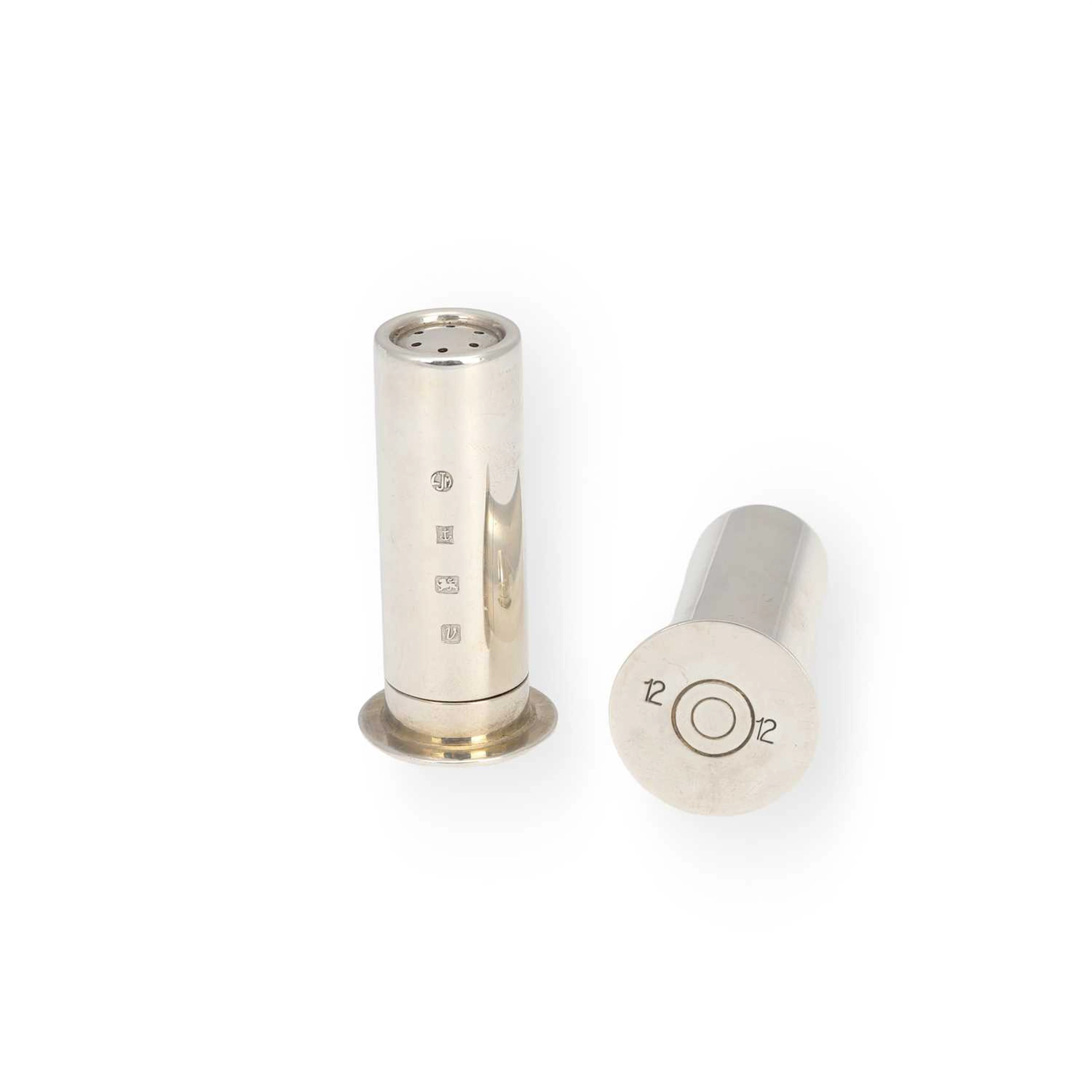 A PAIR OF ELIZABETH II NOVELTY SILVER SALT AND PEPPER SHAKERS