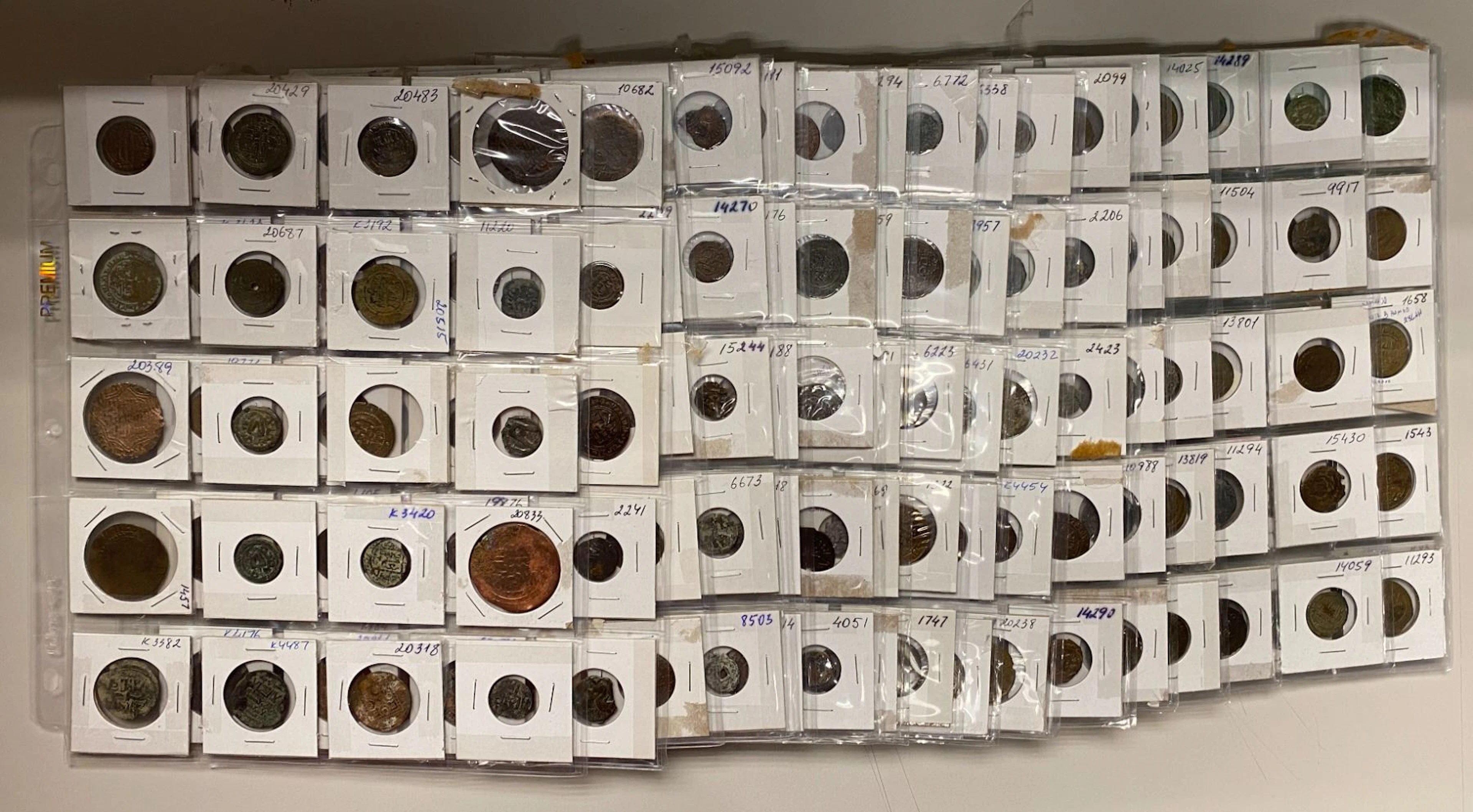 MEDIEVAL ISLAMIC: LOT of 360 coins