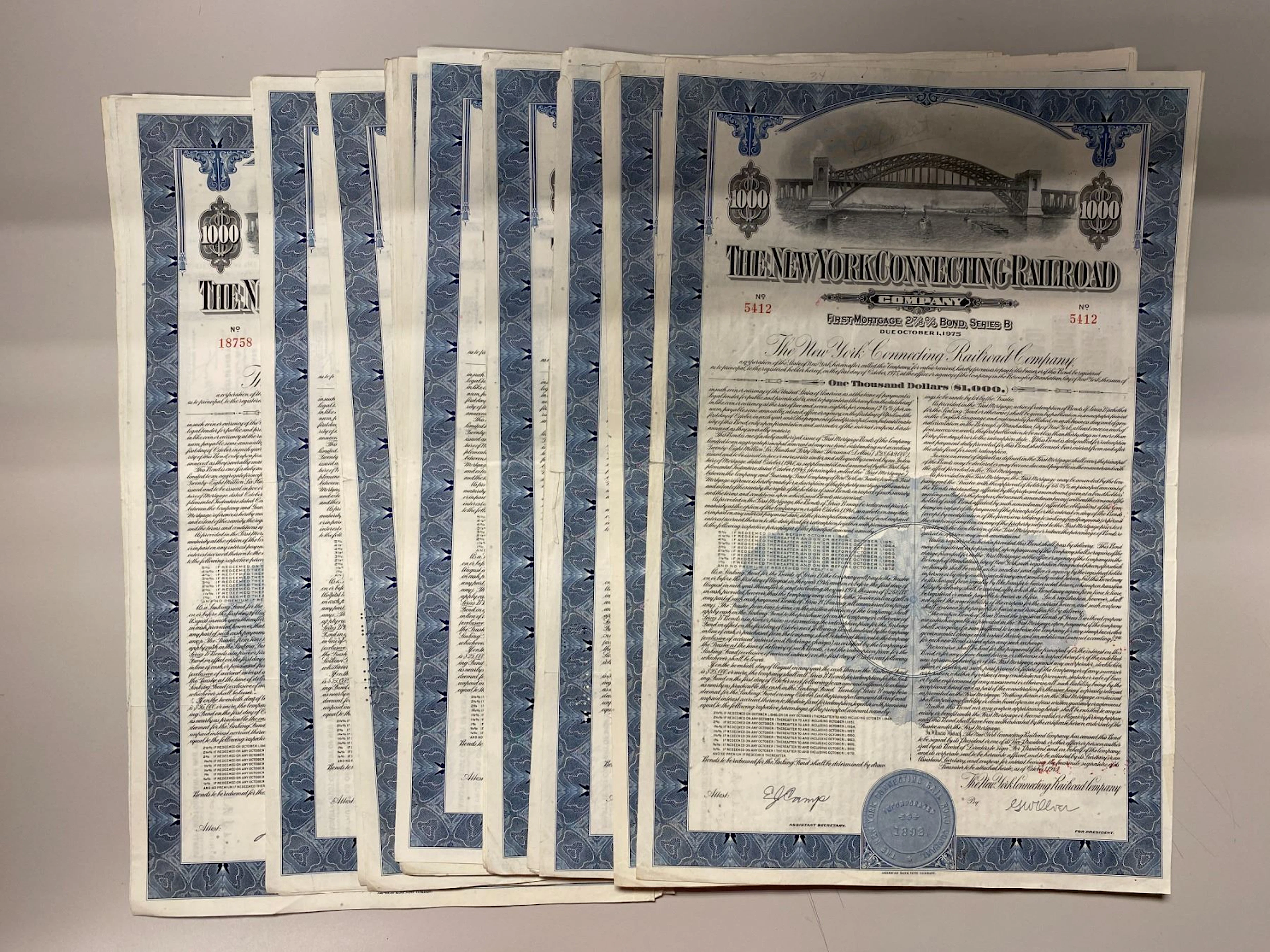 UNITED STATES: LOT of 39 bonds