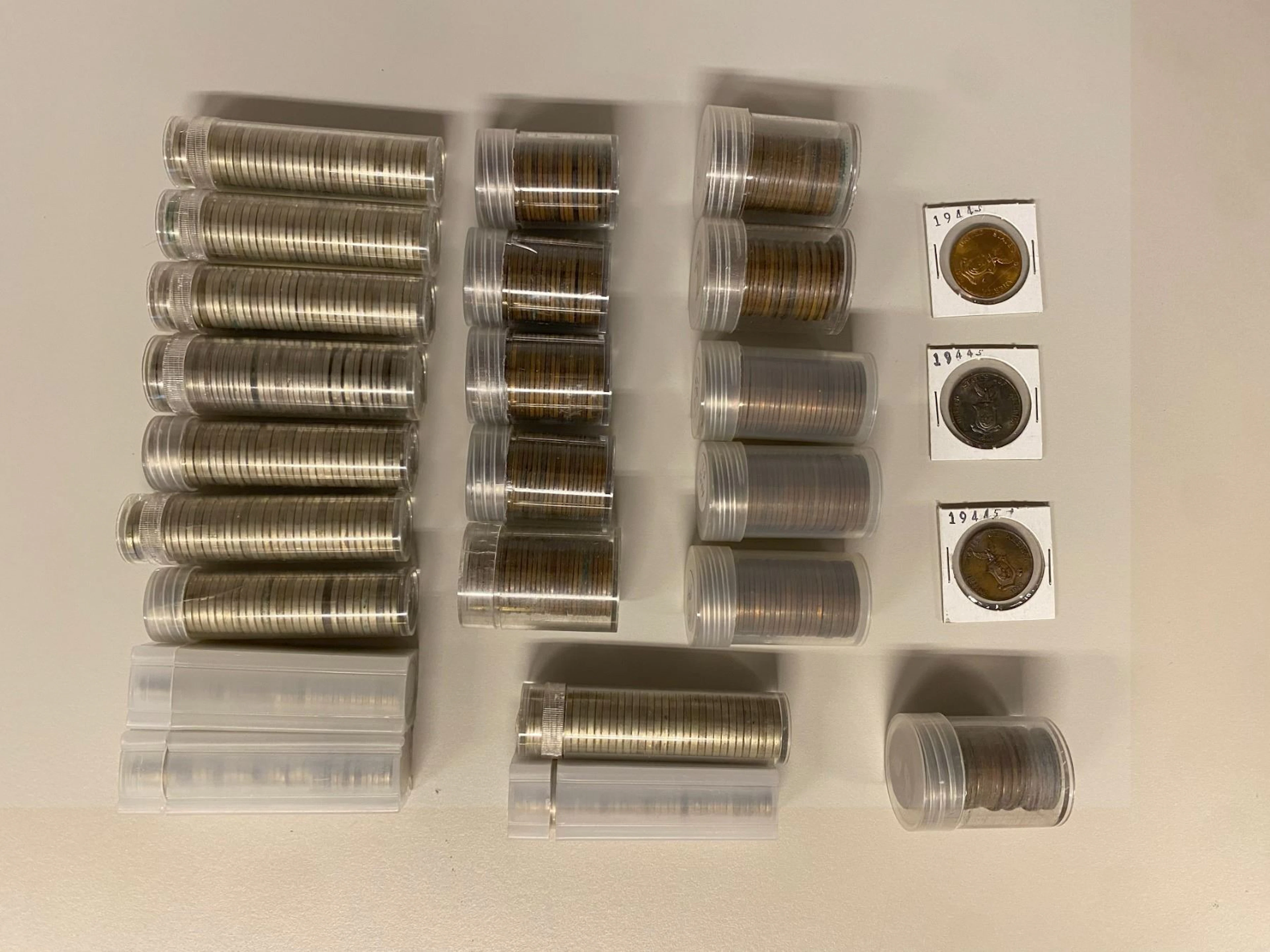 PHILIPPINES: LOT of approximately 770 coins