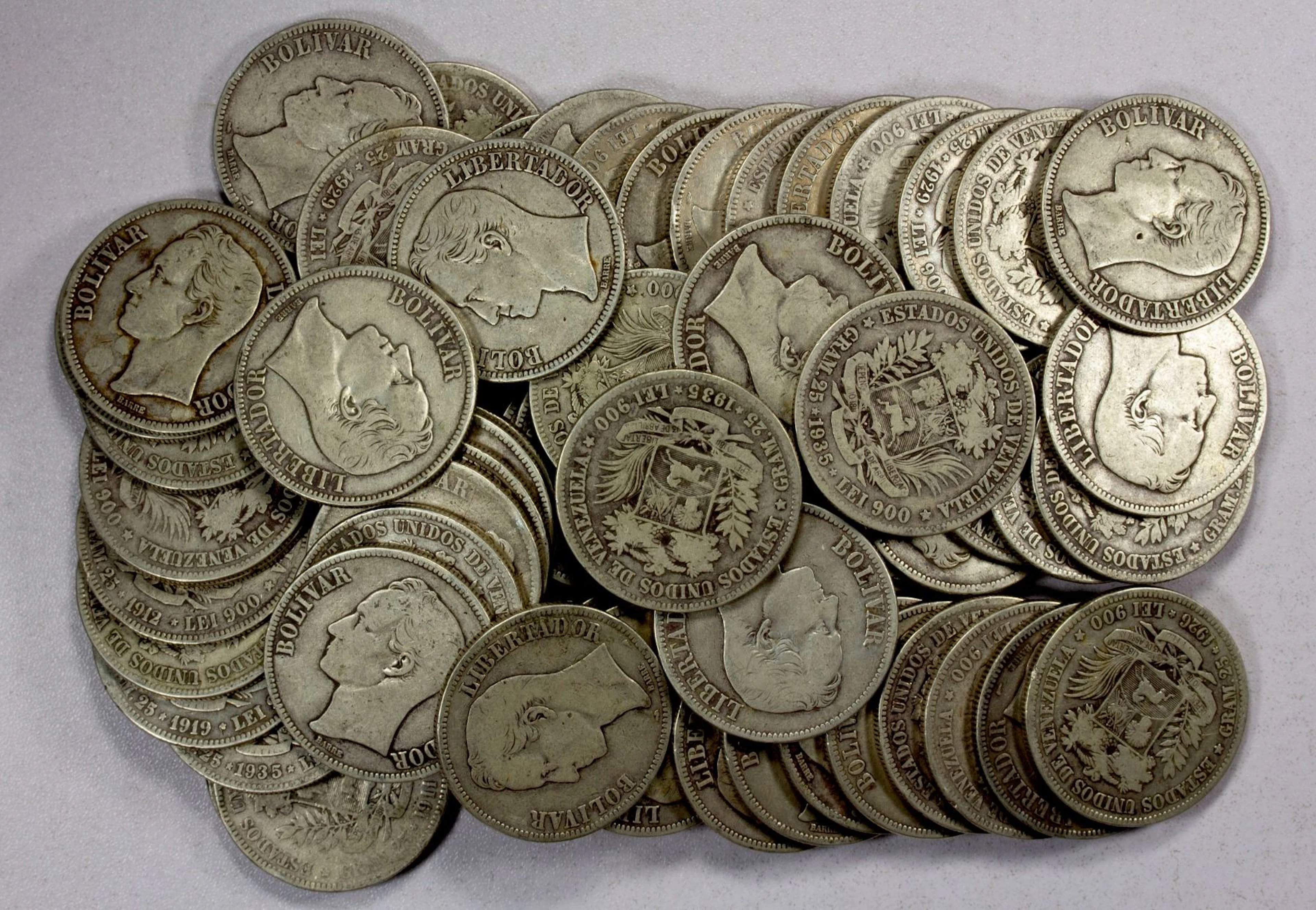 VENEZUELA: LOT of 66 silver crowns
