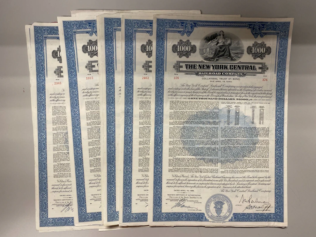 UNITED STATES: LOT of 16 bonds