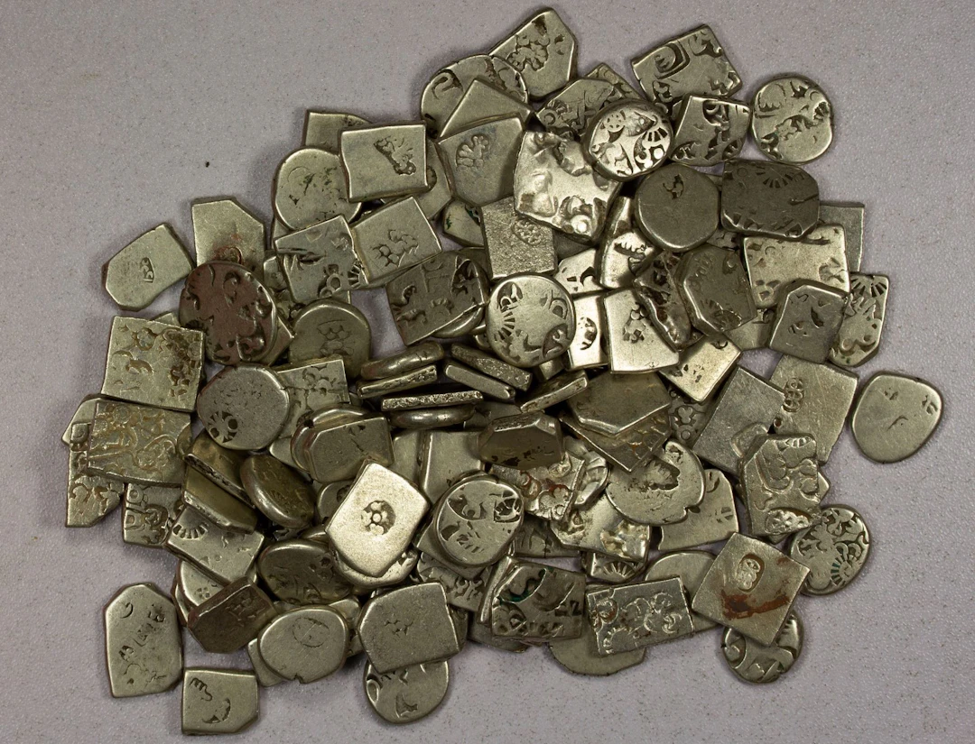 ANCIENT INDIA: Mauryan Empire, LOT of 130 coins