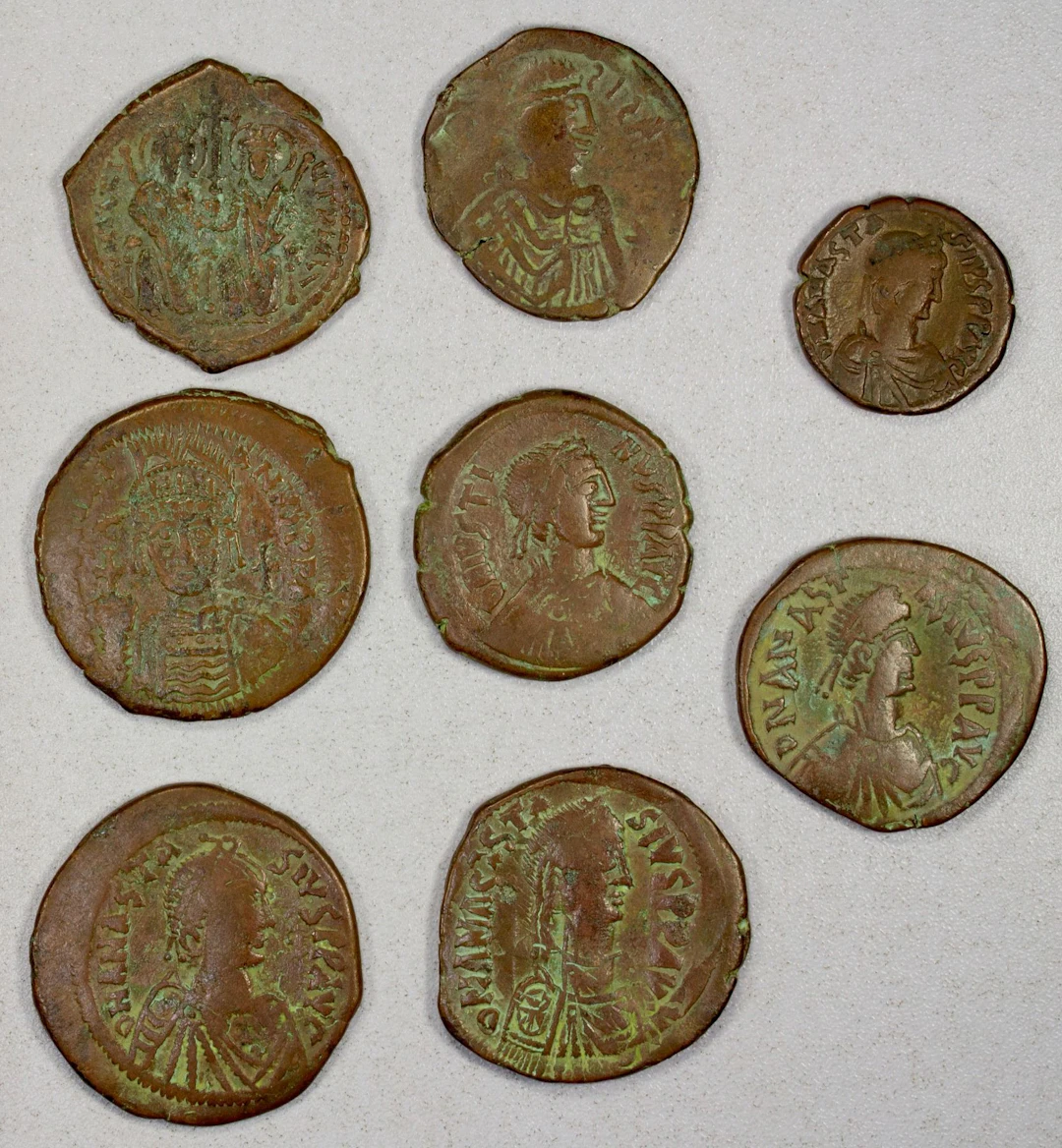 BYZANTINE EMPIRE: LOT of 8 coins