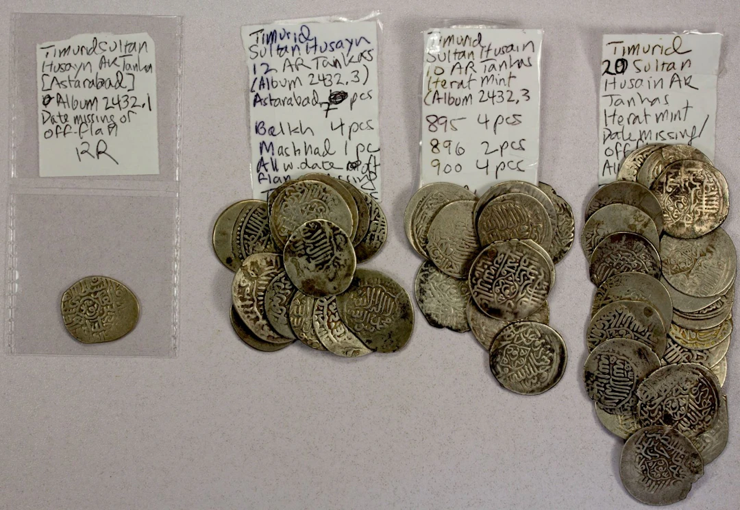 EARLY ISLAMIC: TIMURID: Sultan Husayn, 1469-1506, LOT of 43 silver tankas