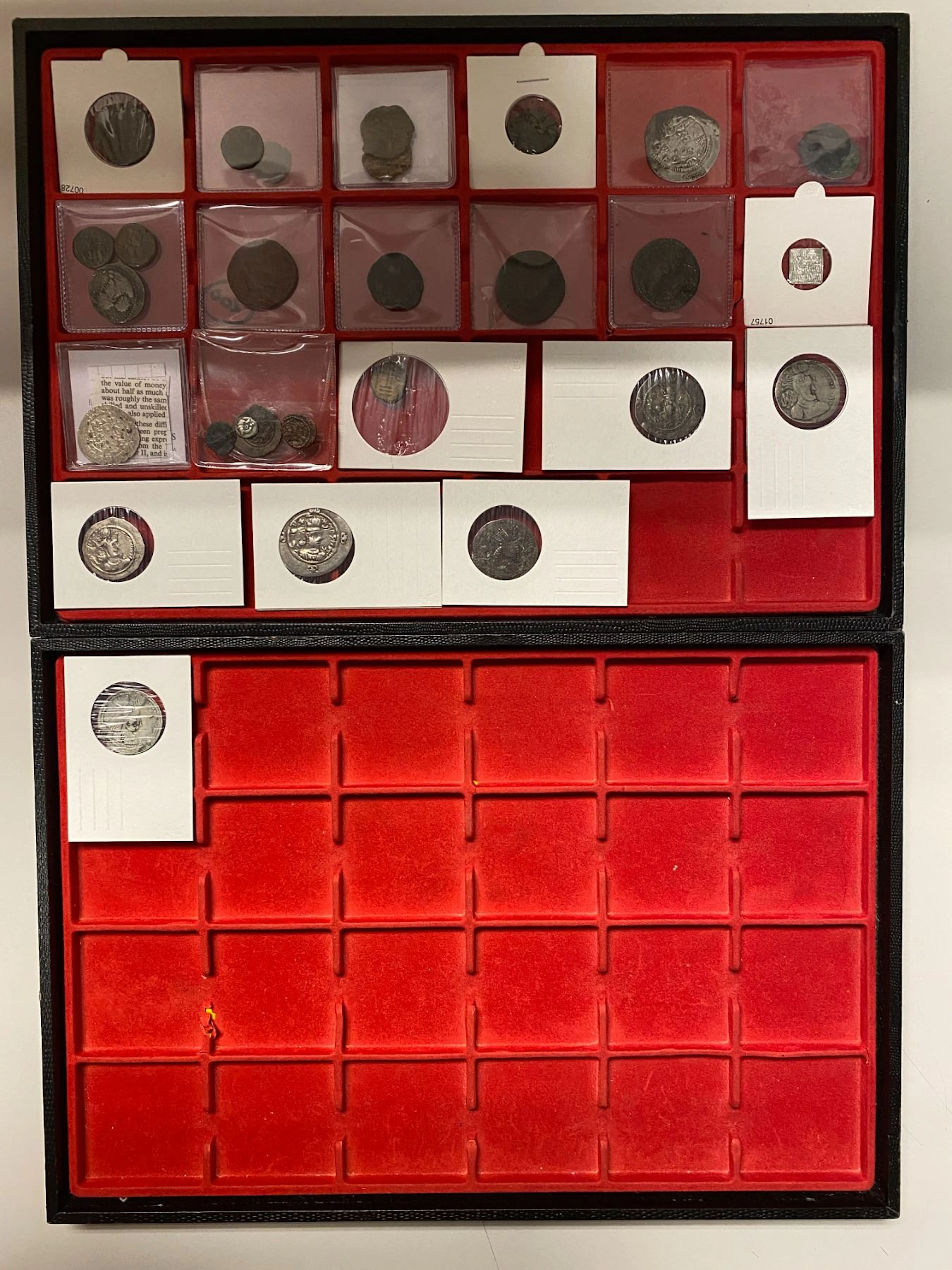 ANCIENT PERSIA: LOT of 29 coins