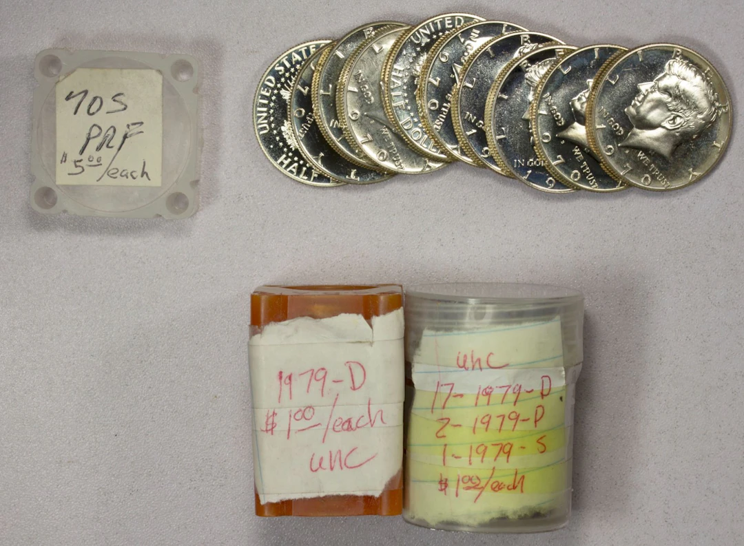 UNITED STATES: LOT of 50 coins