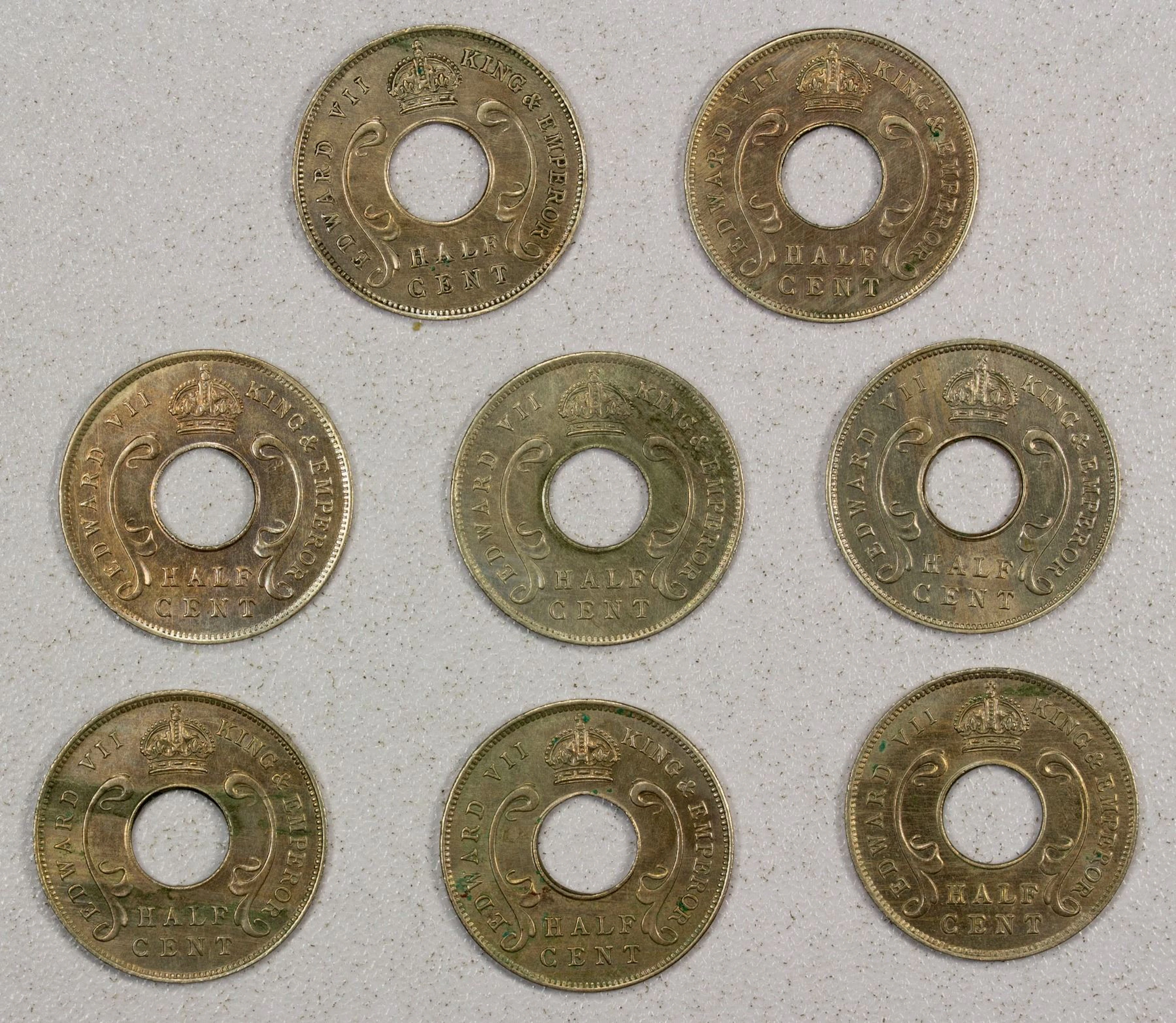 EAST AFRICA & UGANDA: LOT of 8 coins